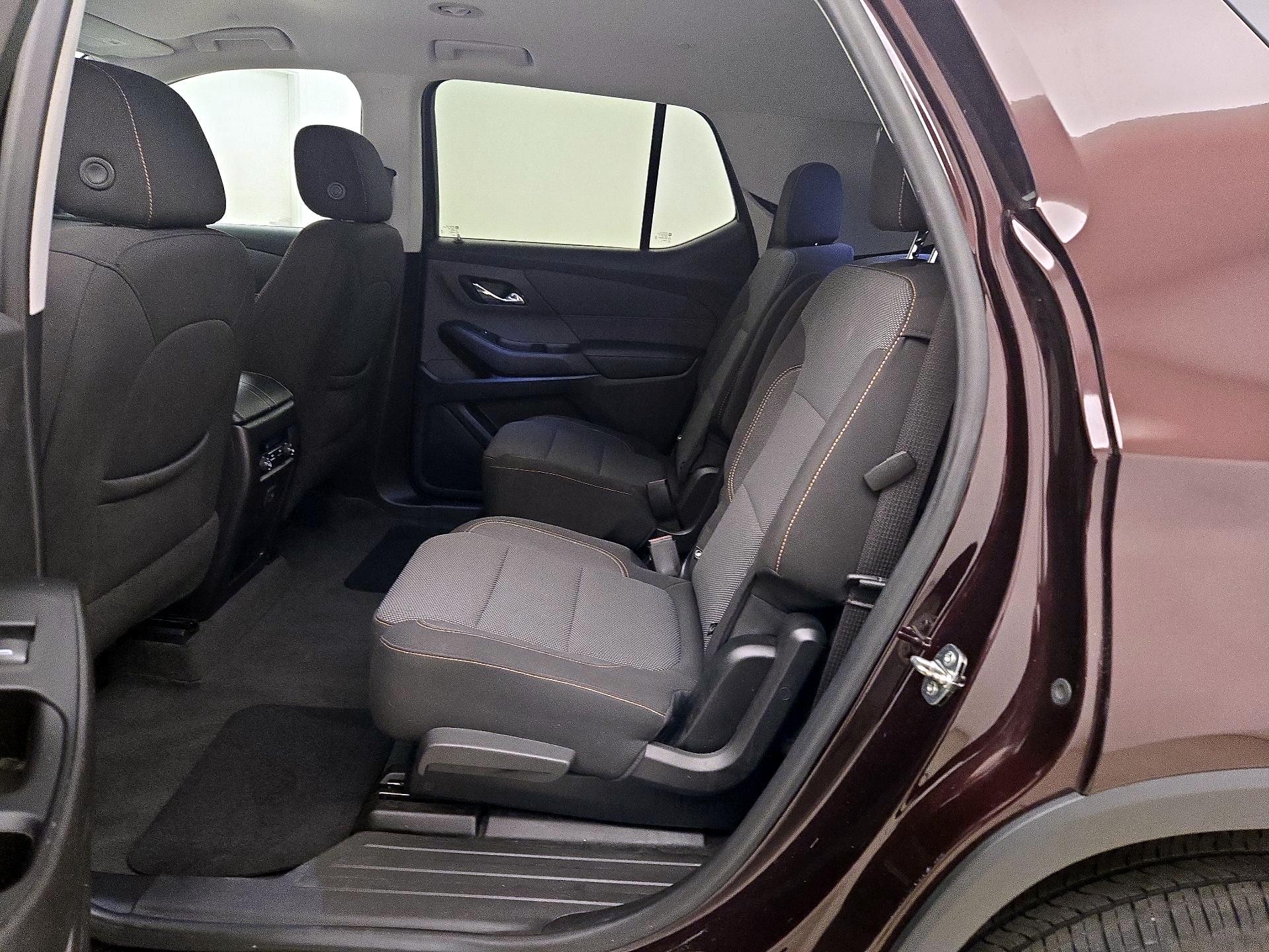 Thumbnail: 2021 Chevrolet Traverse - 19
