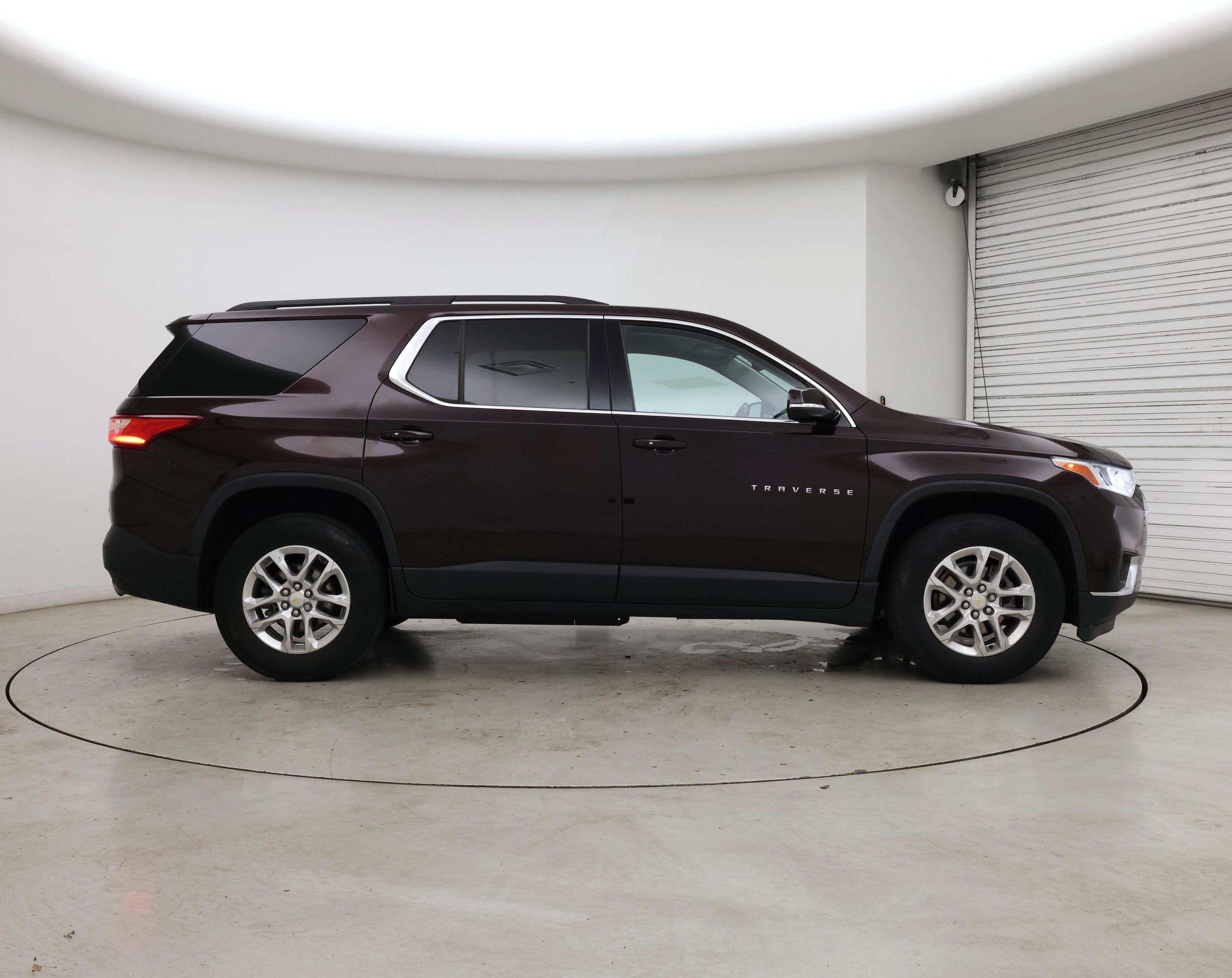 Thumbnail: 2021 Chevrolet Traverse - 7