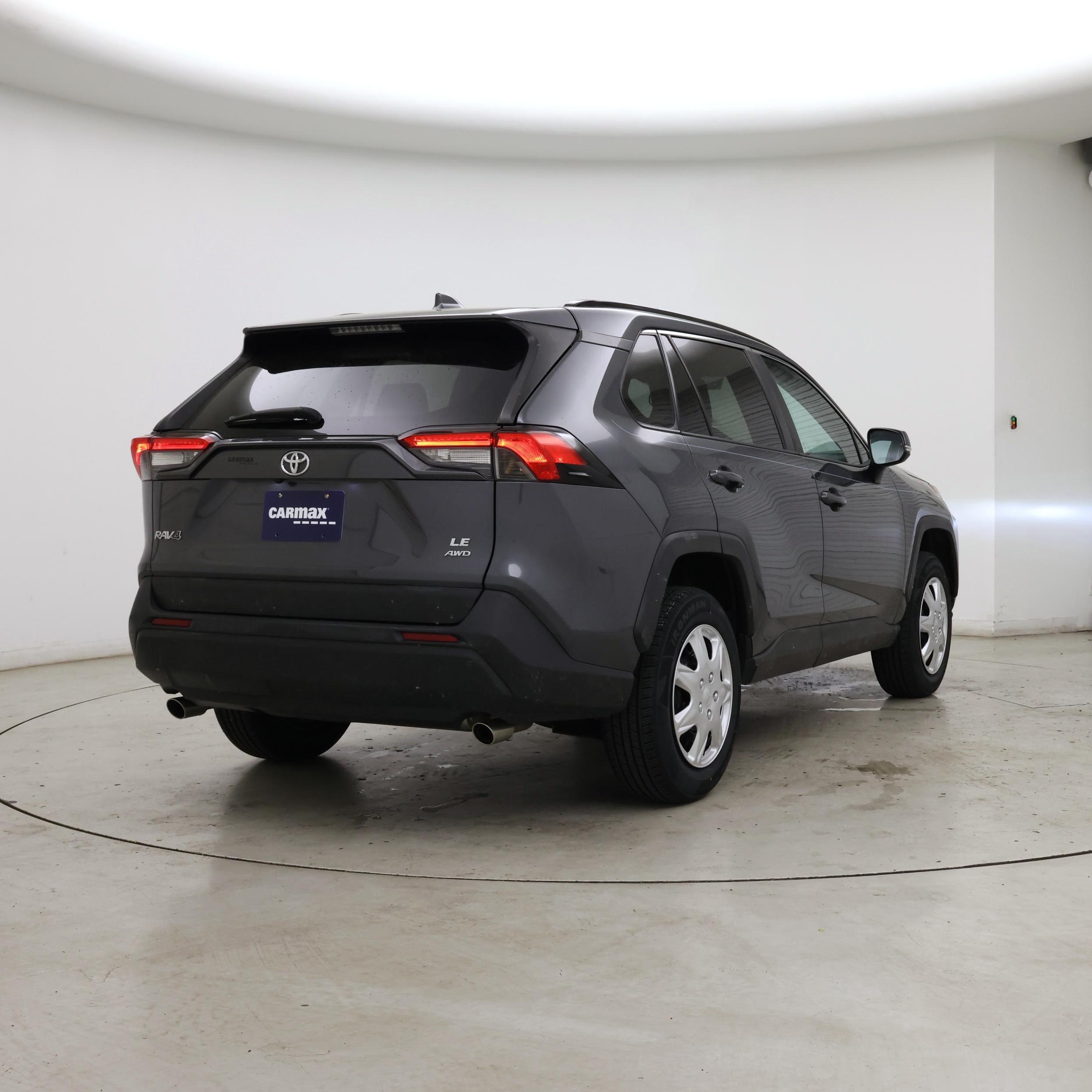 Thumbnail: 2020 Toyota RAV4 - 8
