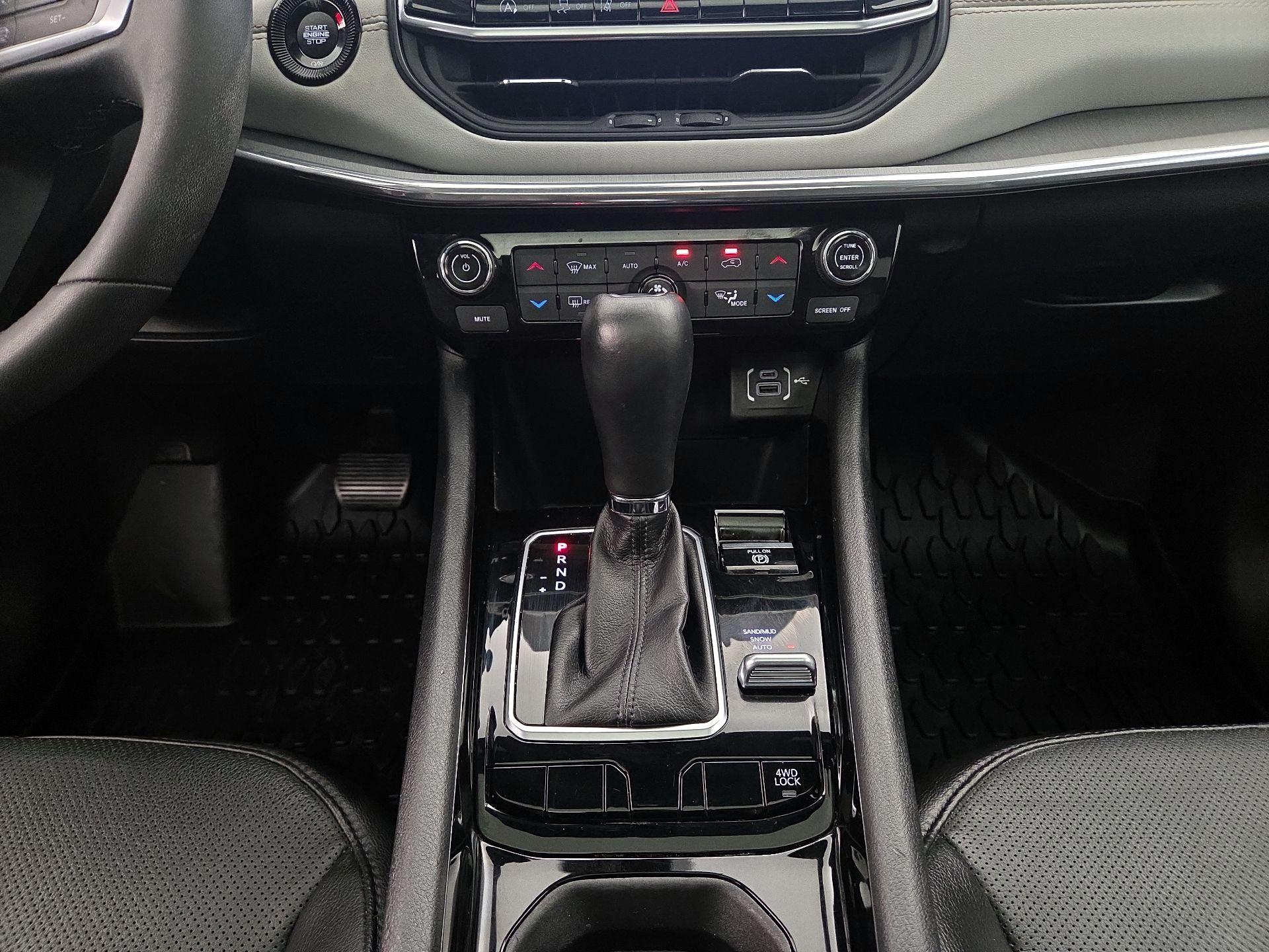 Thumbnail: 2023 Jeep Compass - 18