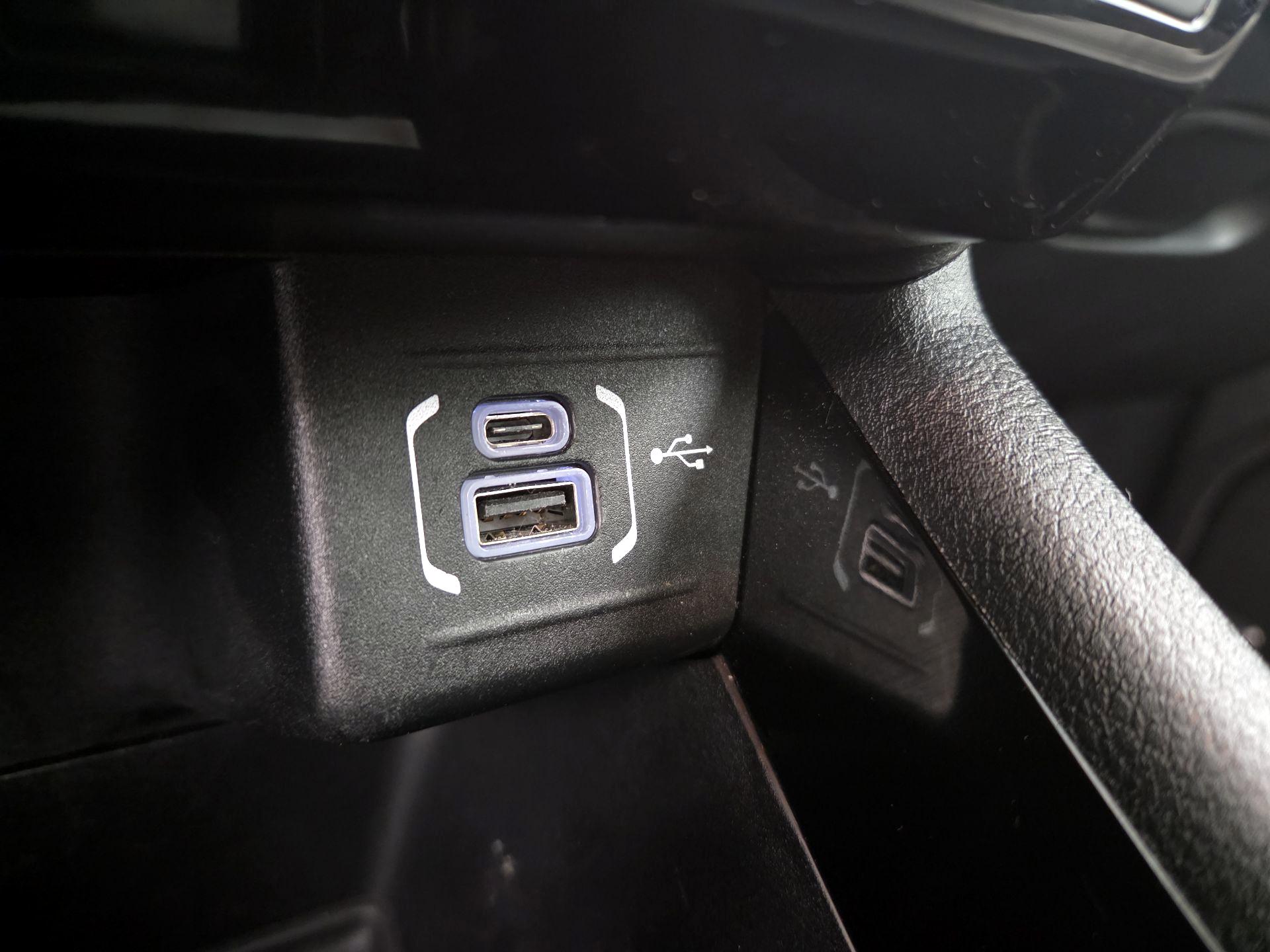 Thumbnail: 2023 Jeep Compass - 19