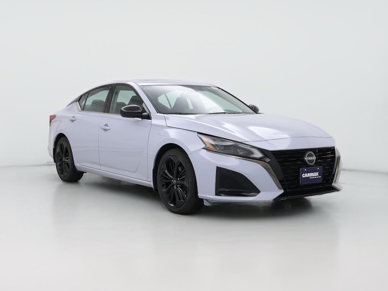 2023 Nissan Altima SR