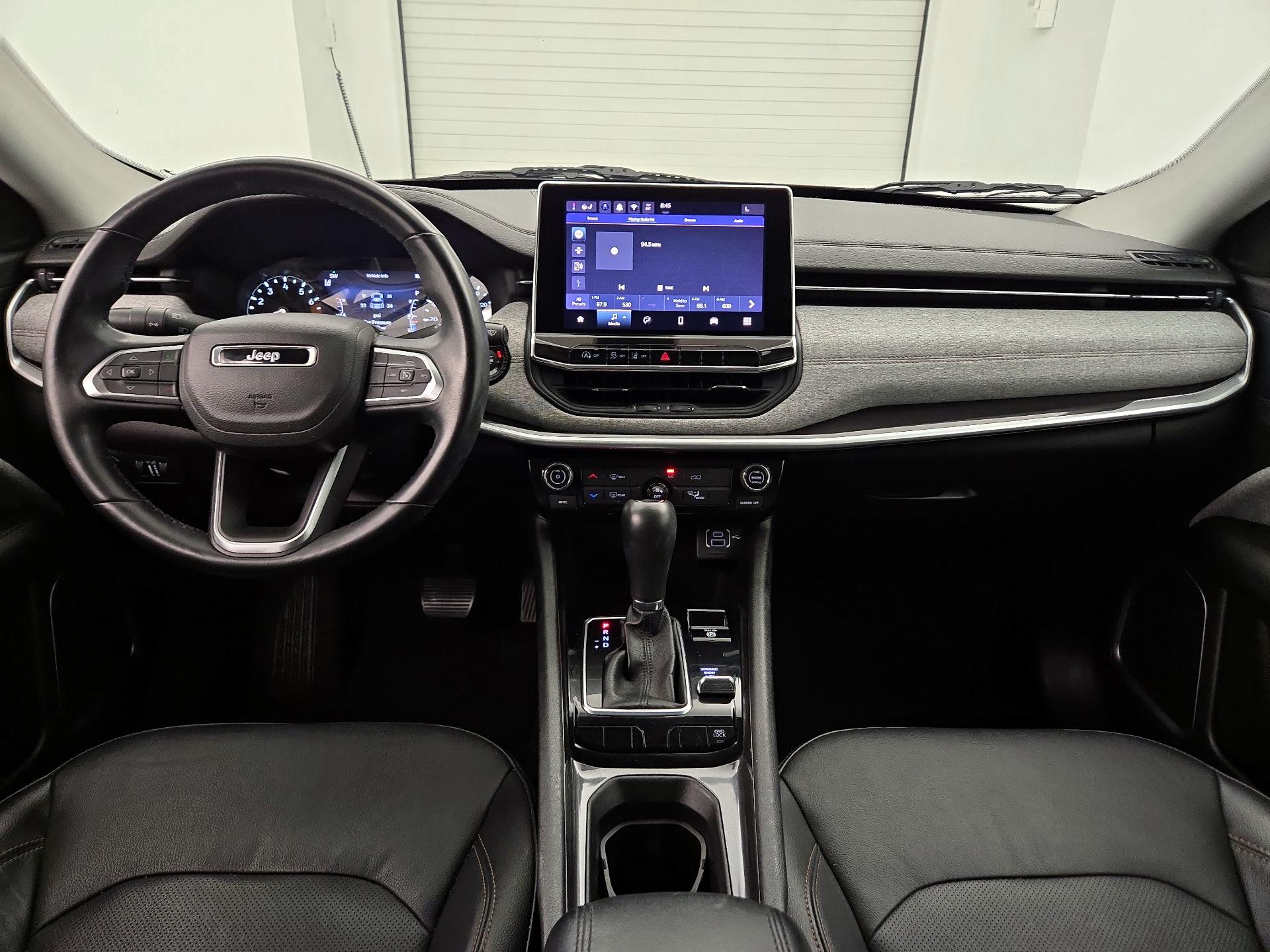 Thumbnail: 2022 Jeep Compass - 9