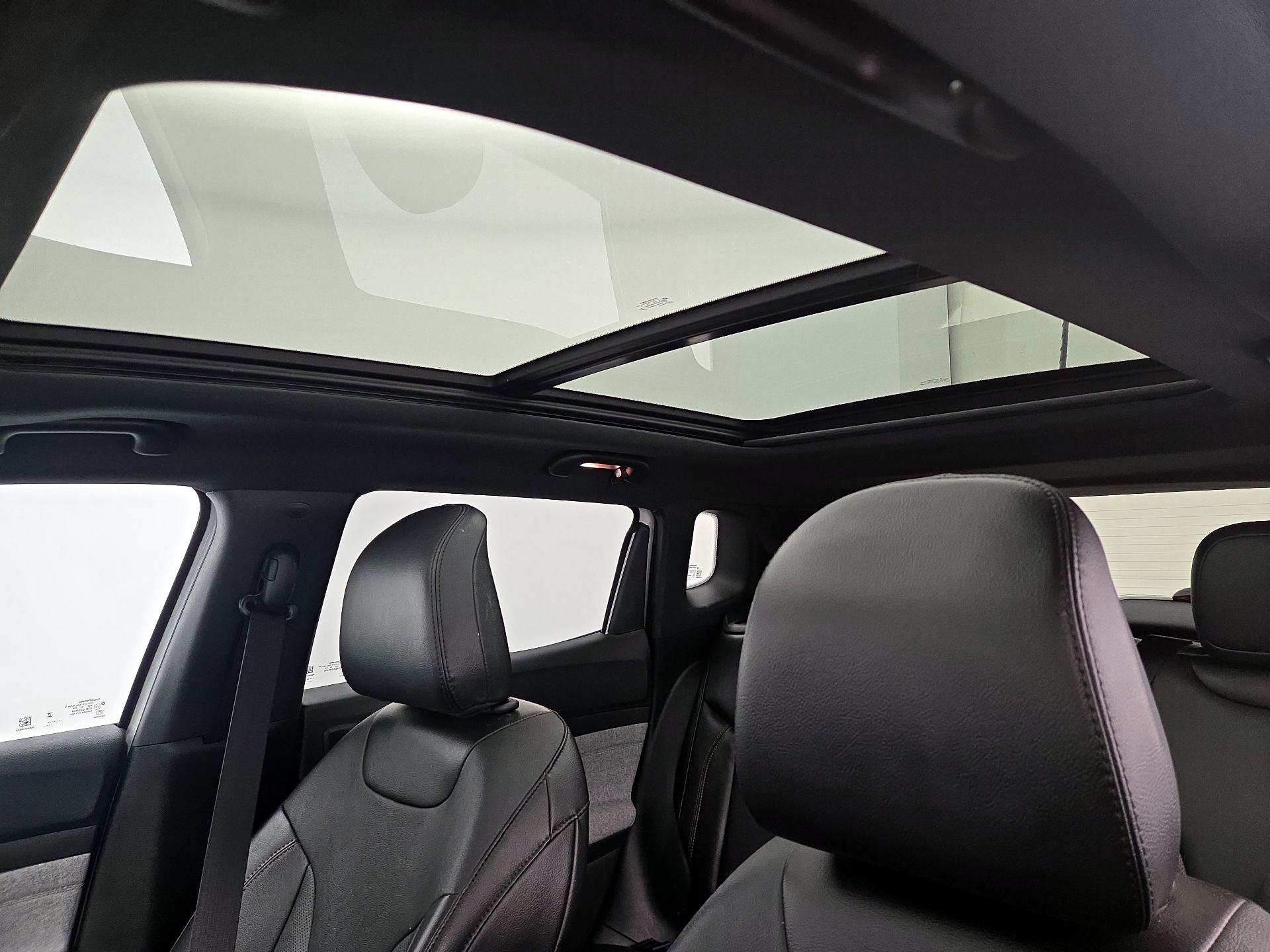 Thumbnail: 2023 Jeep Compass - 19