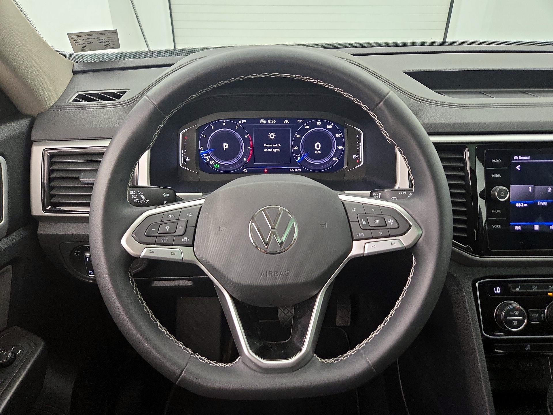 Thumbnail: 2023 Volkswagen Atlas - 10