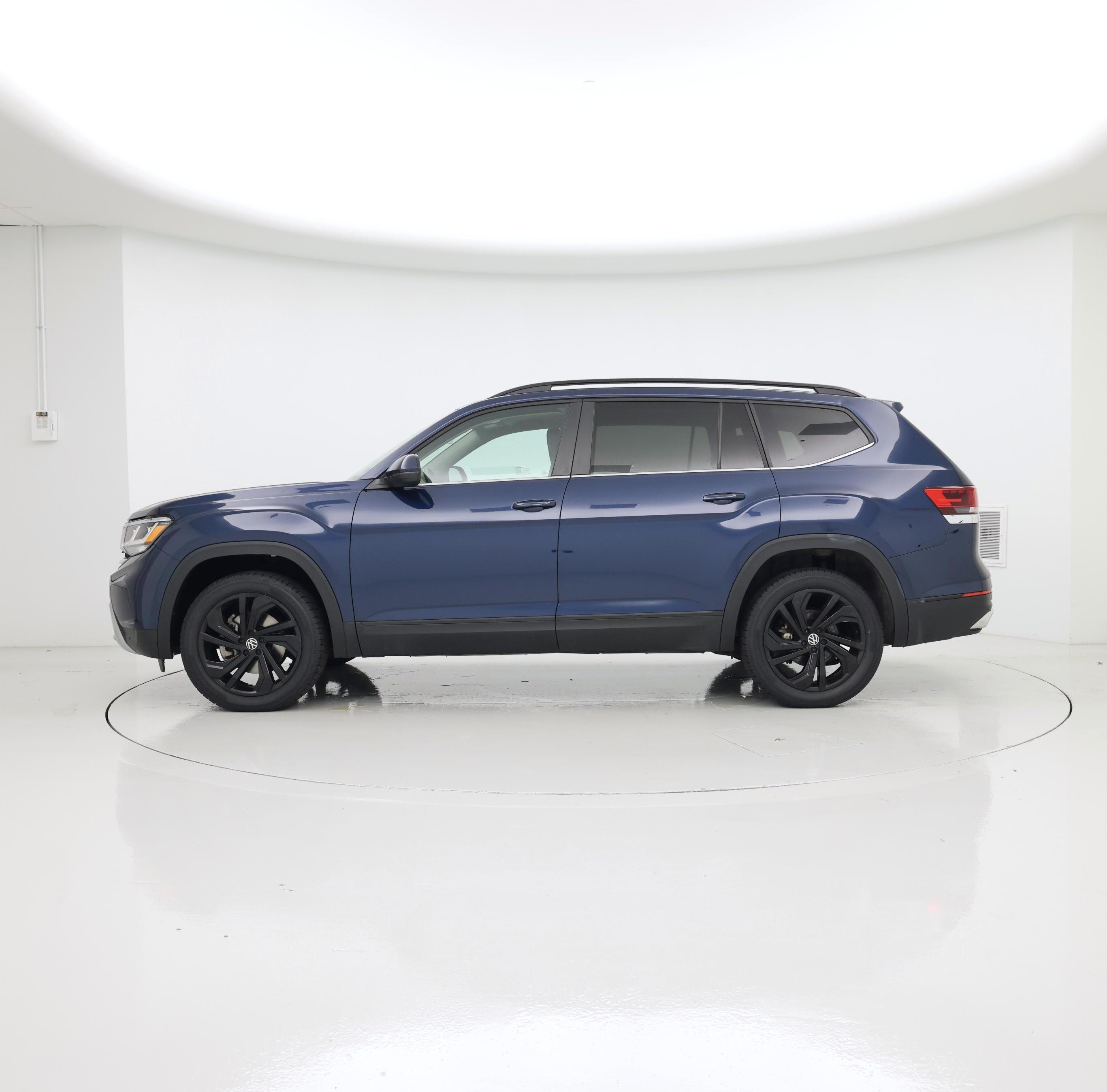 Thumbnail: 2023 Volkswagen Atlas - 3