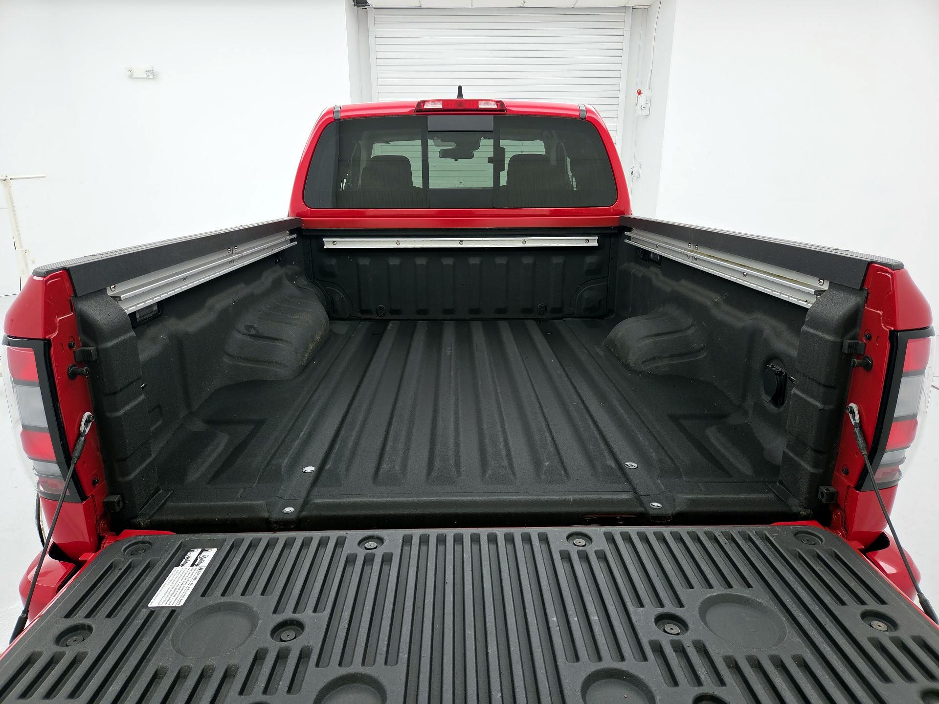 Thumbnail: 2023 Nissan Frontier - 20