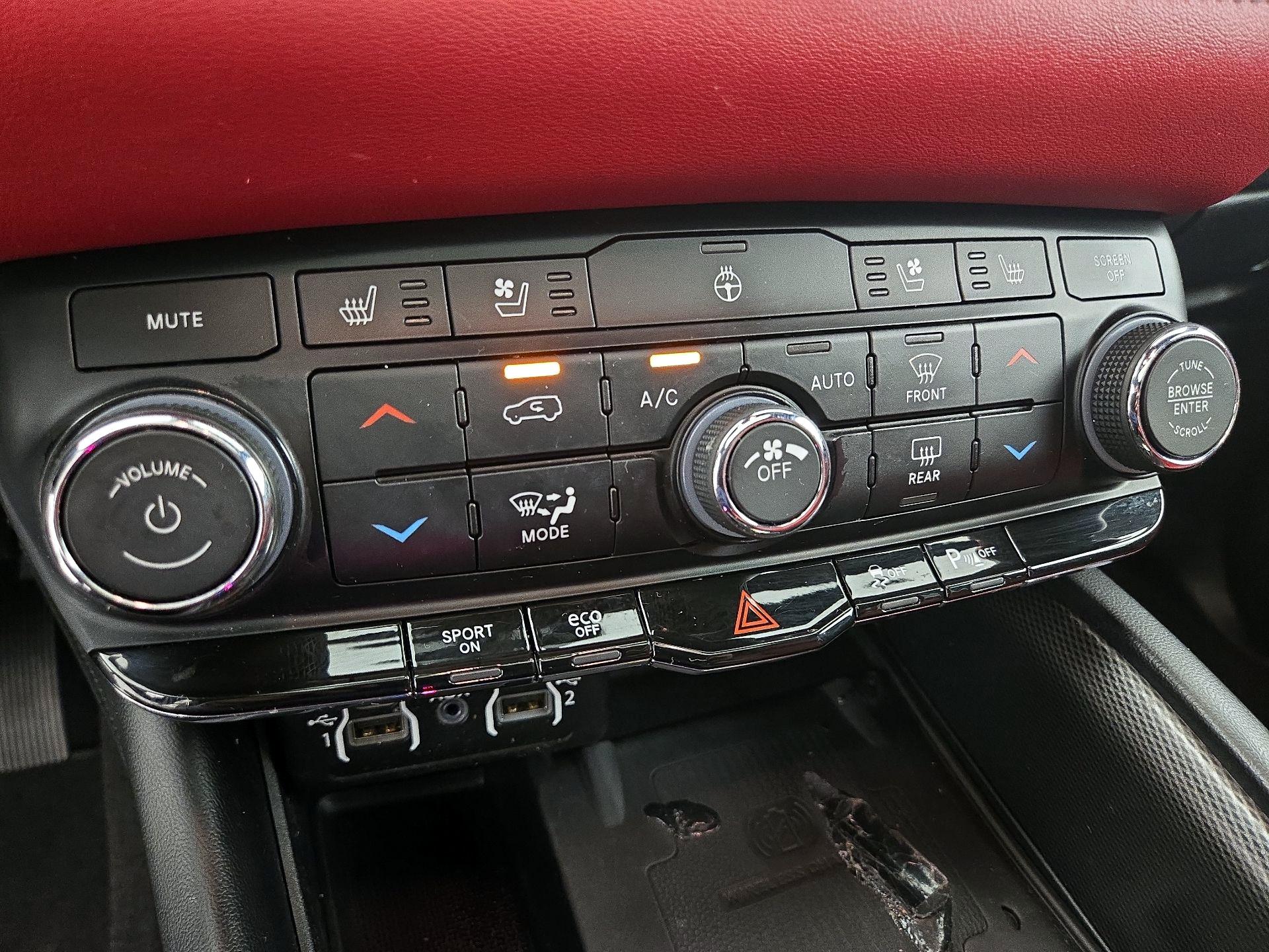 Thumbnail: 2022 Dodge Durango - 17