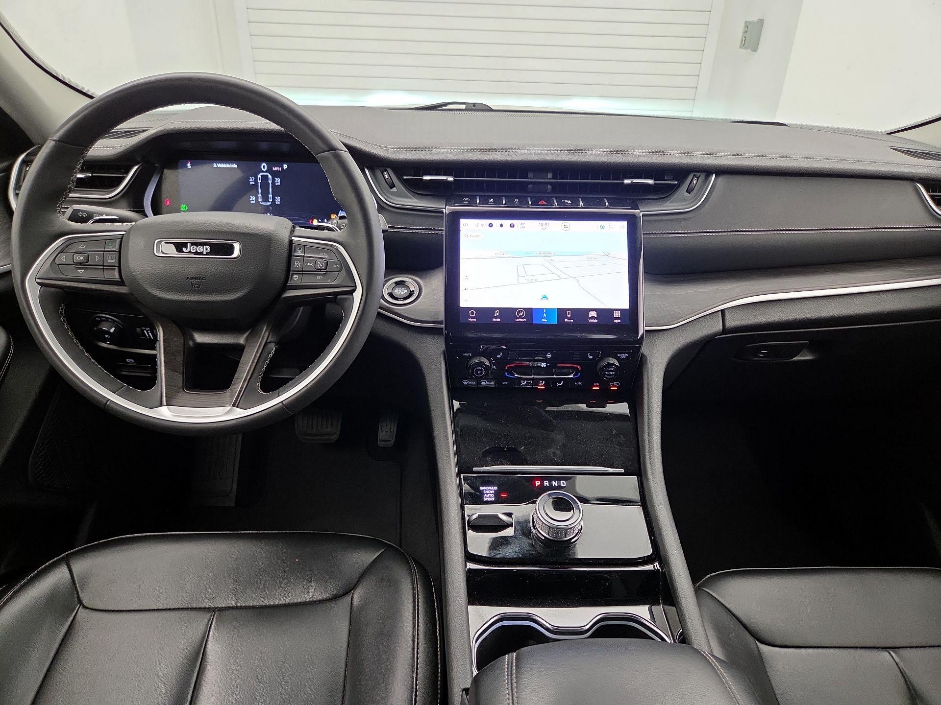 Thumbnail: 2023 Jeep Grand Cherokee L - 9