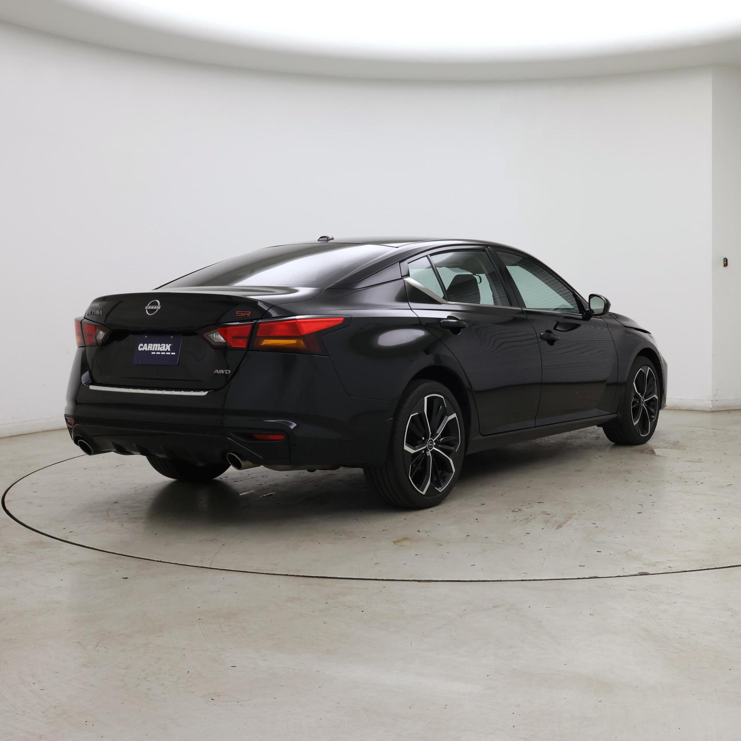 Thumbnail: 2023 Nissan Altima - 8