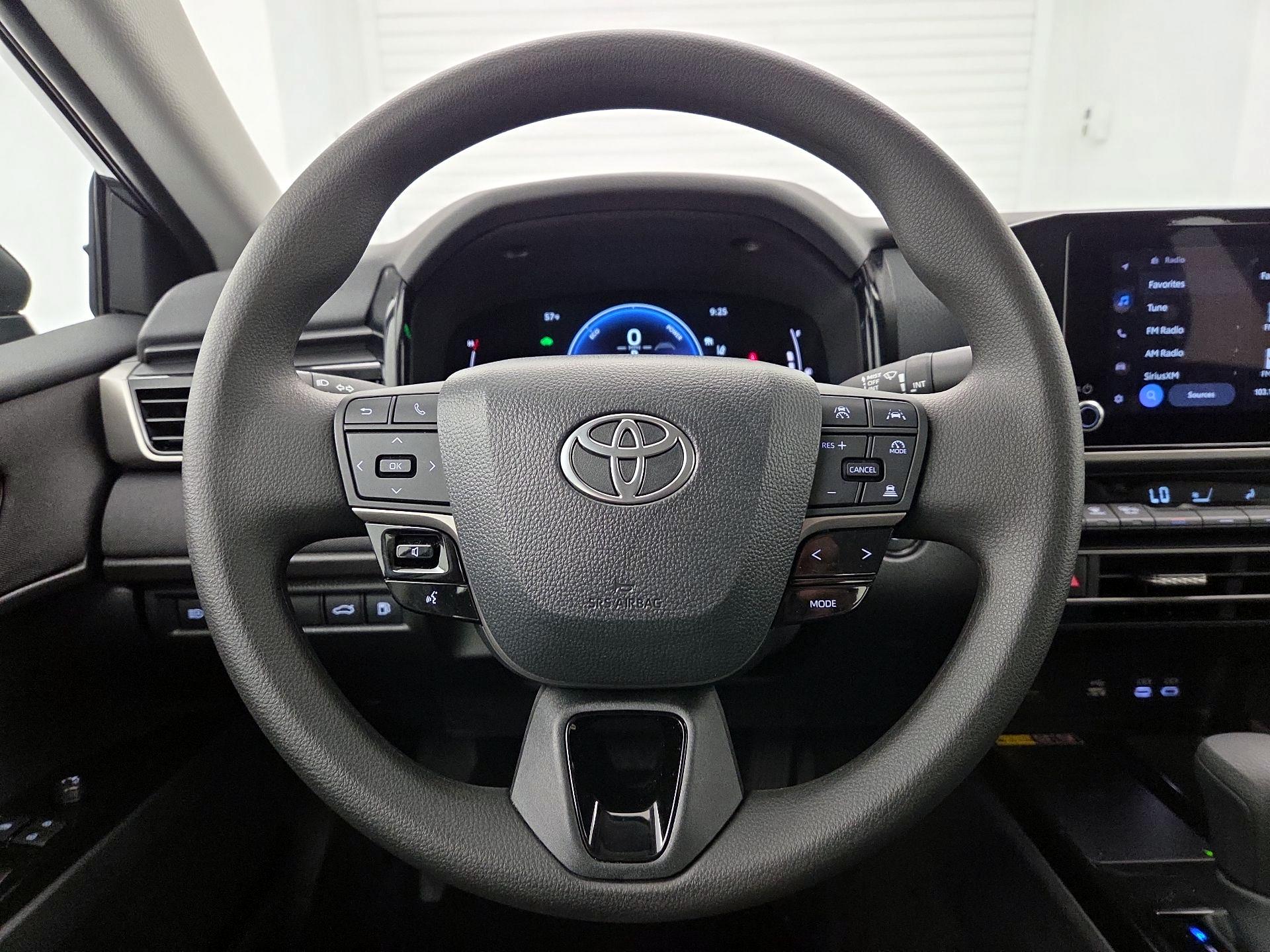 Thumbnail: 2025 Toyota Camry - 10