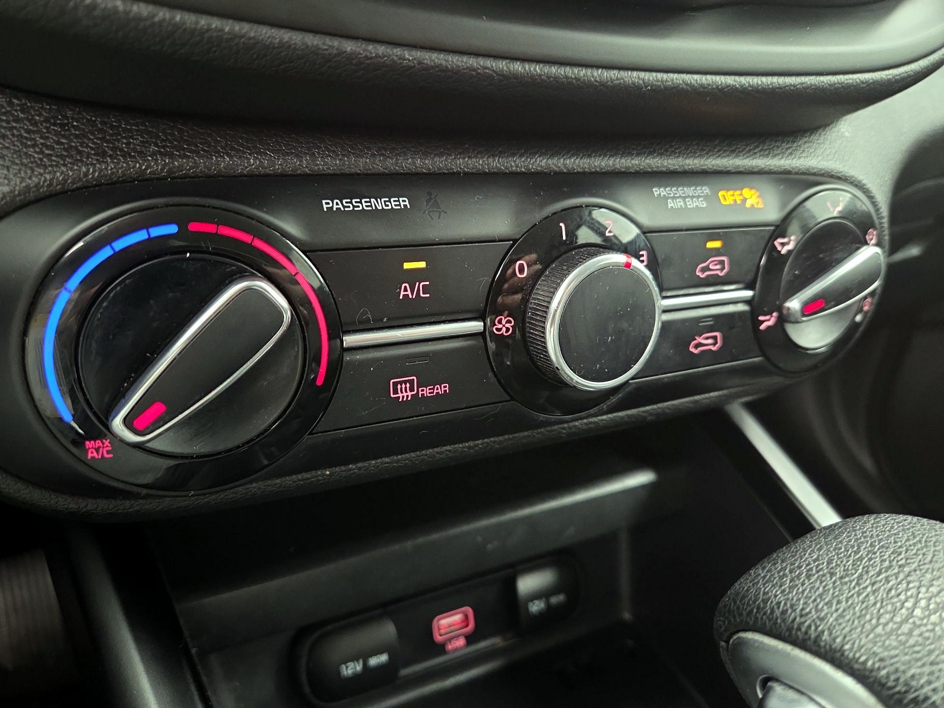 Thumbnail: 2020 Kia Soul - 16
