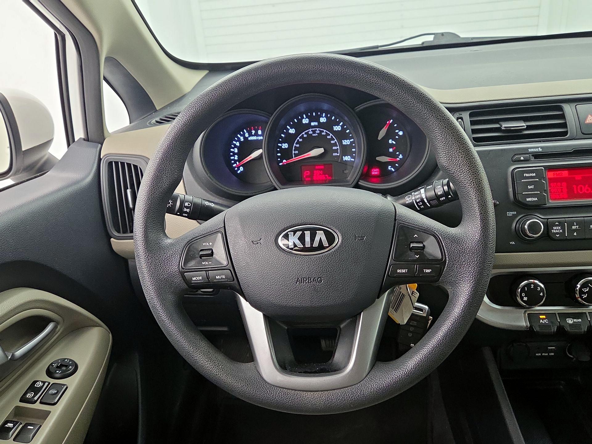 Thumbnail: 2015 Kia Rio5 - 10