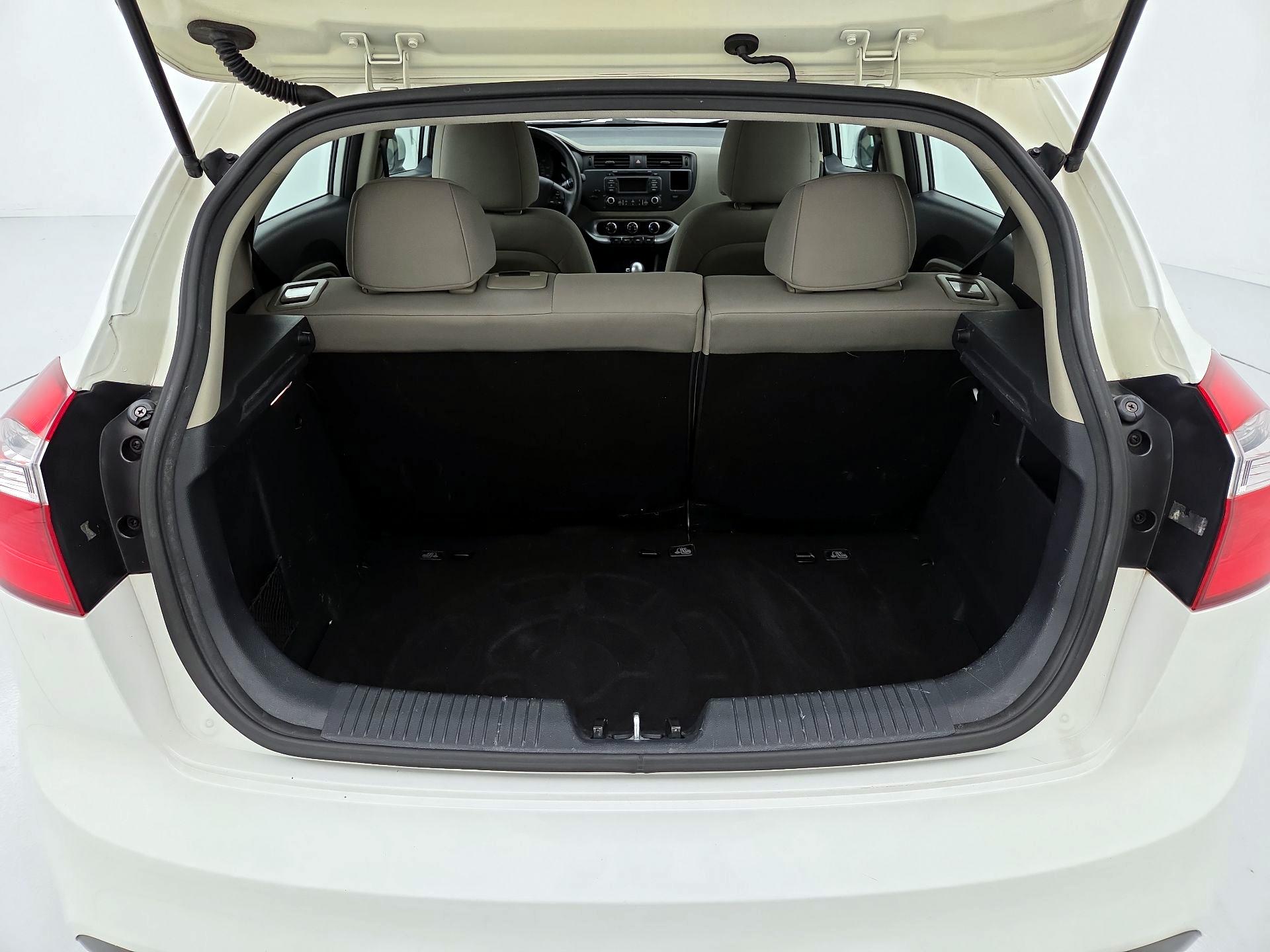 Thumbnail: 2015 Kia Rio5 - 19