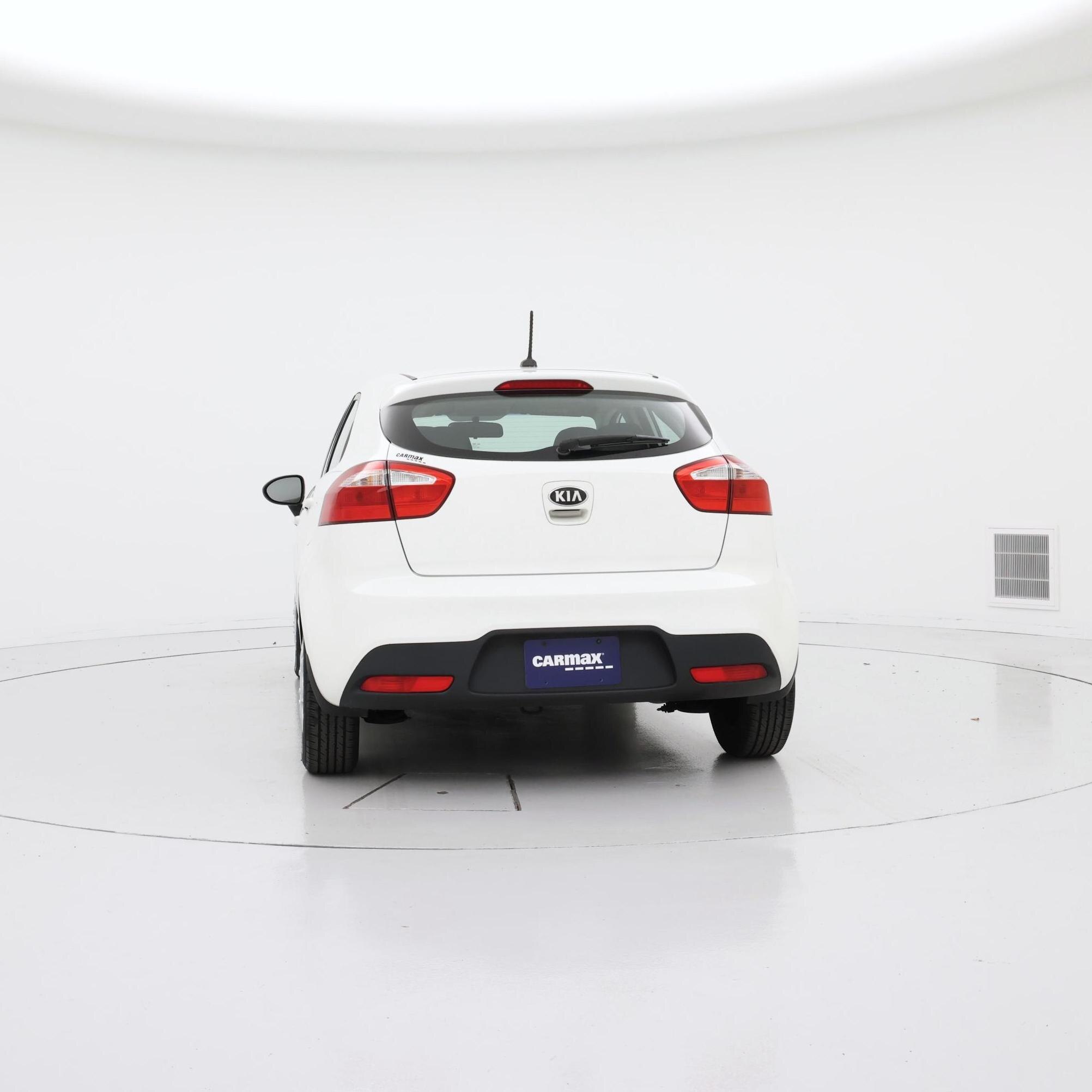 Thumbnail: 2015 Kia Rio5 - 6