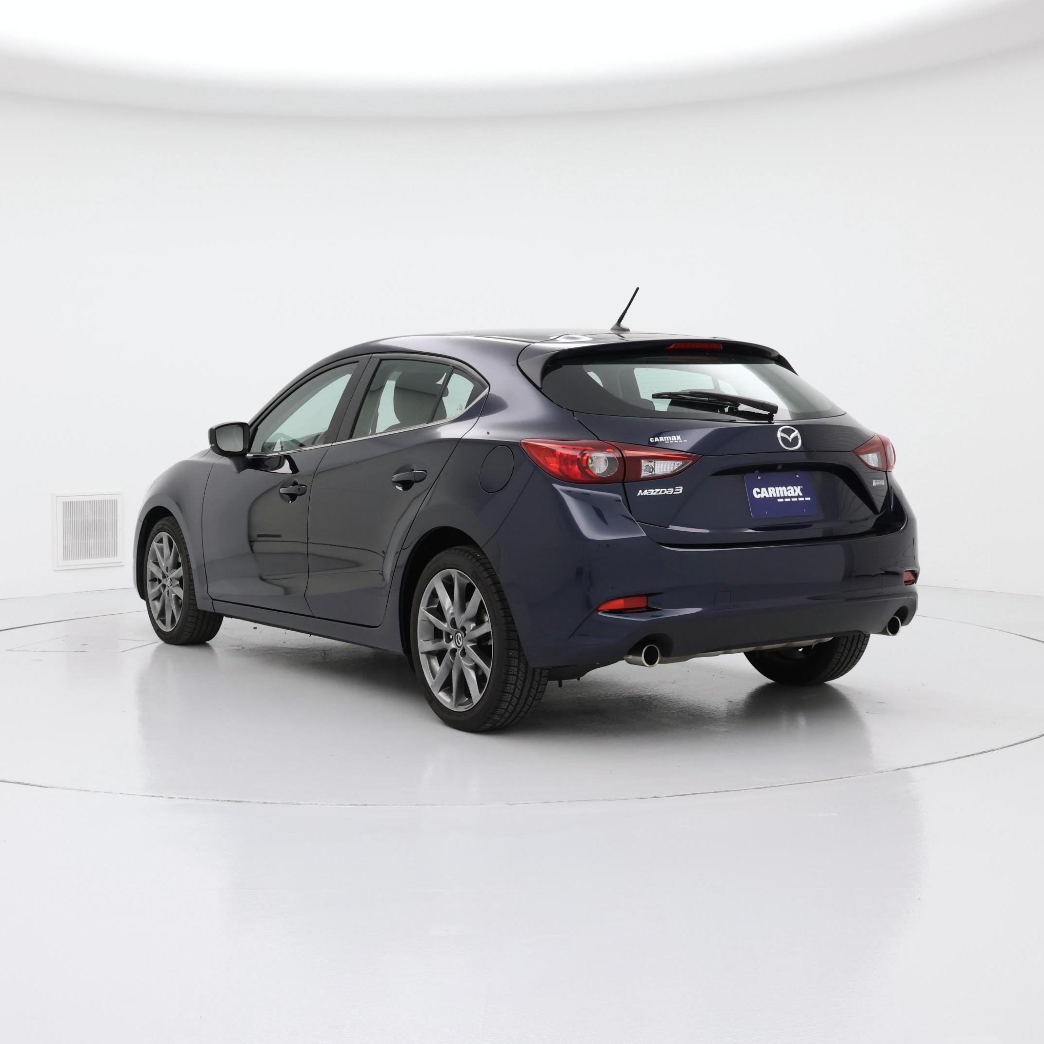 Thumbnail: 2018 Mazda Mazda3 - 2