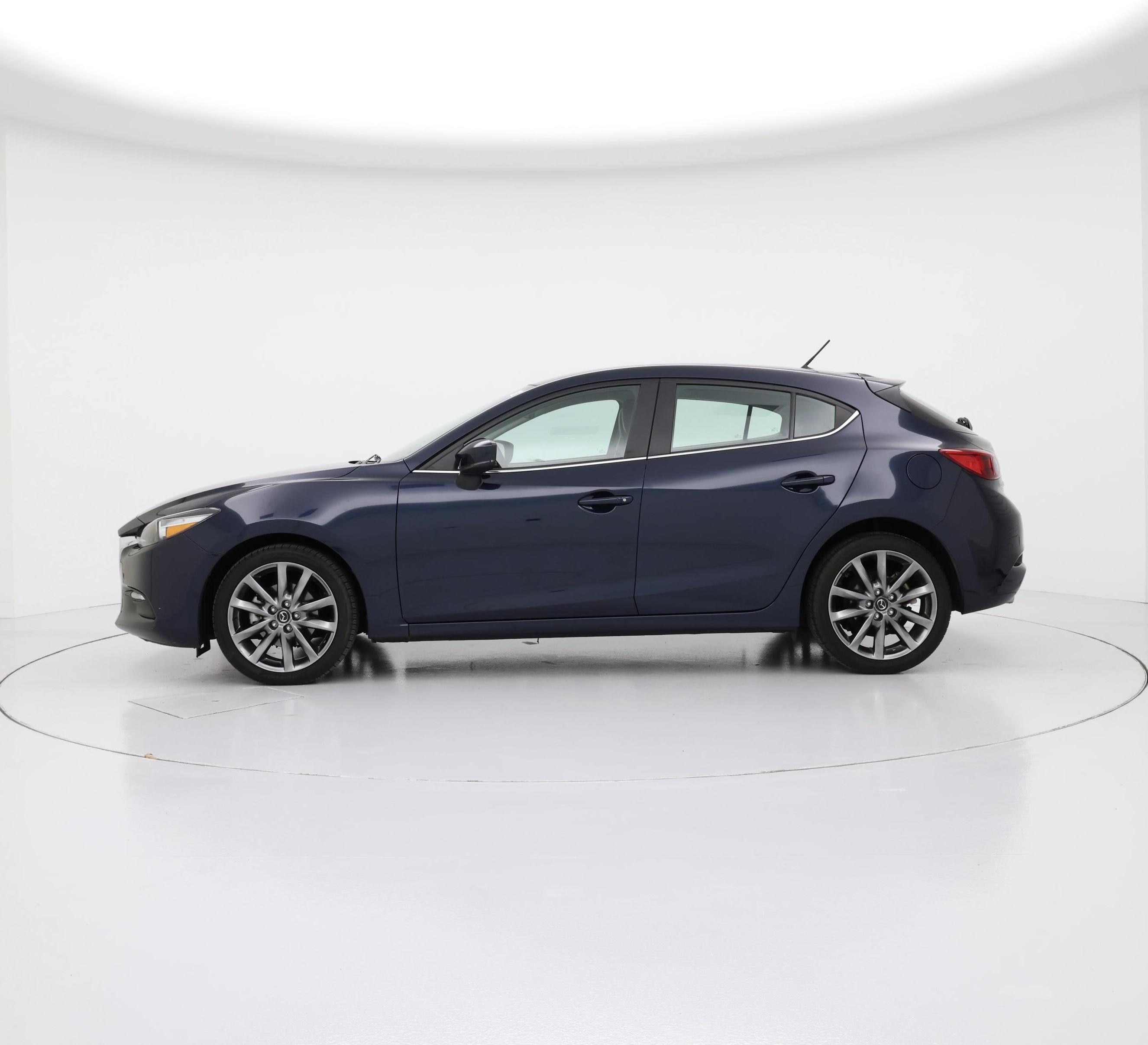 Thumbnail: 2018 Mazda Mazda3 - 3