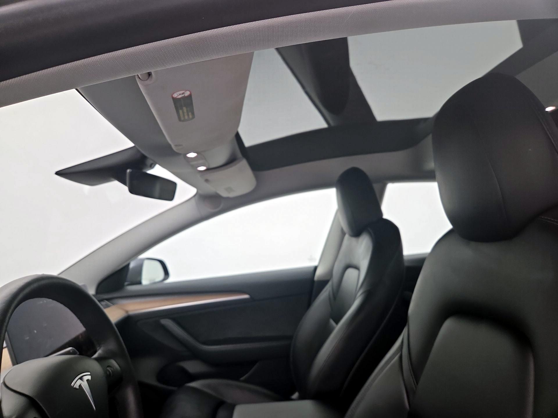 Thumbnail: 2021 Tesla Model 3 - 18