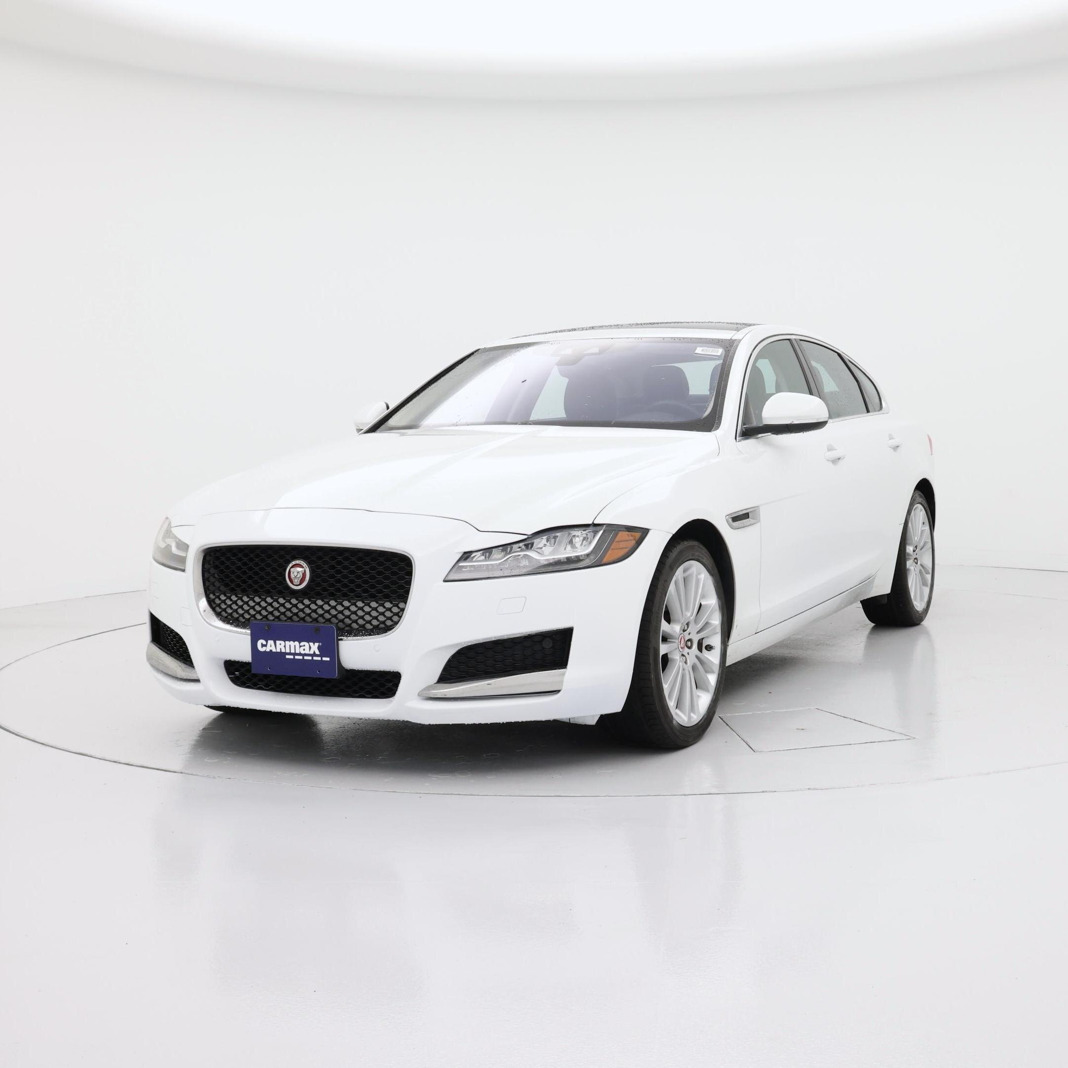 Thumbnail: 2020 Jaguar XF - 4