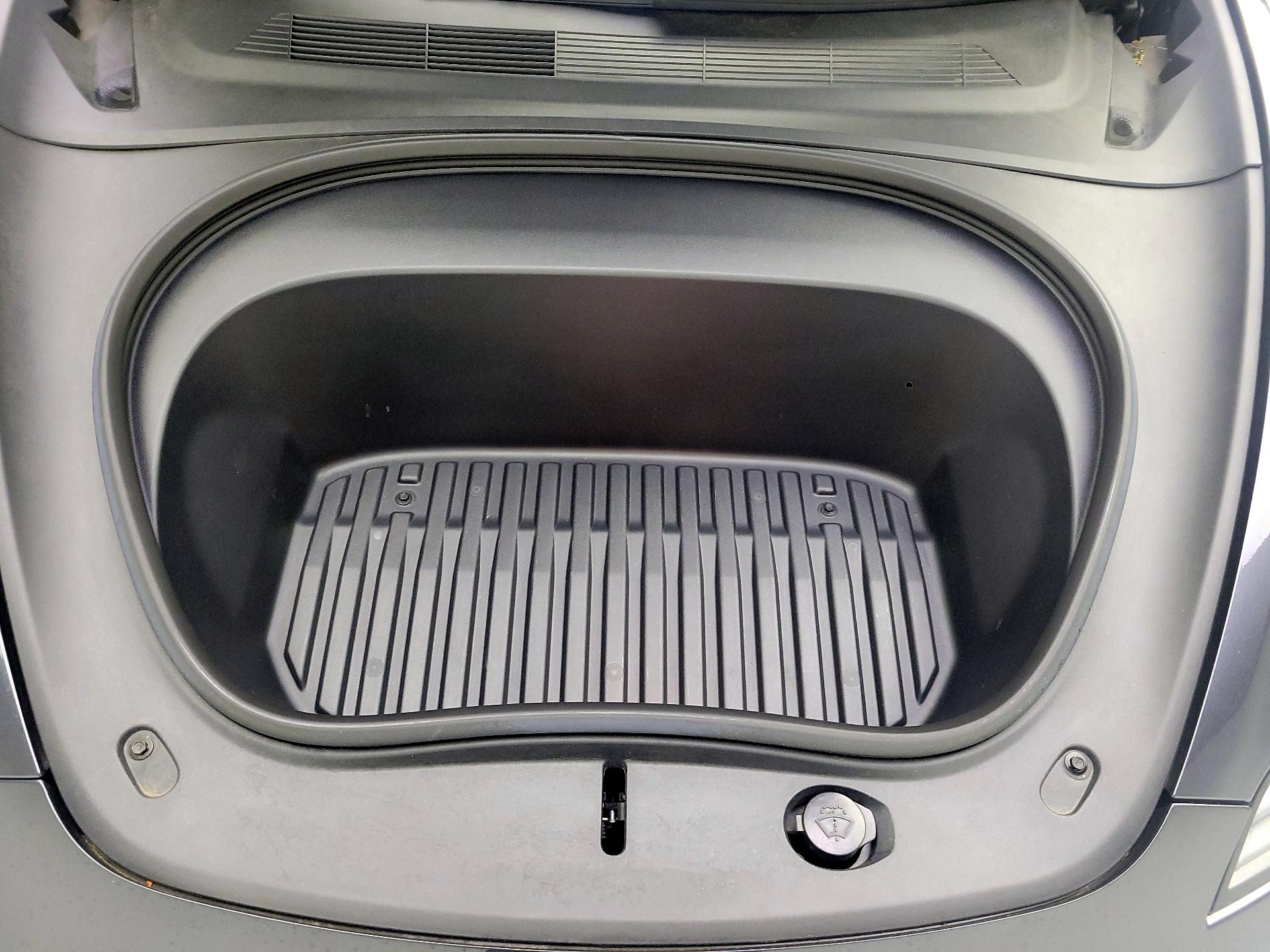 Thumbnail: 2025 Tesla Model 3 - 20