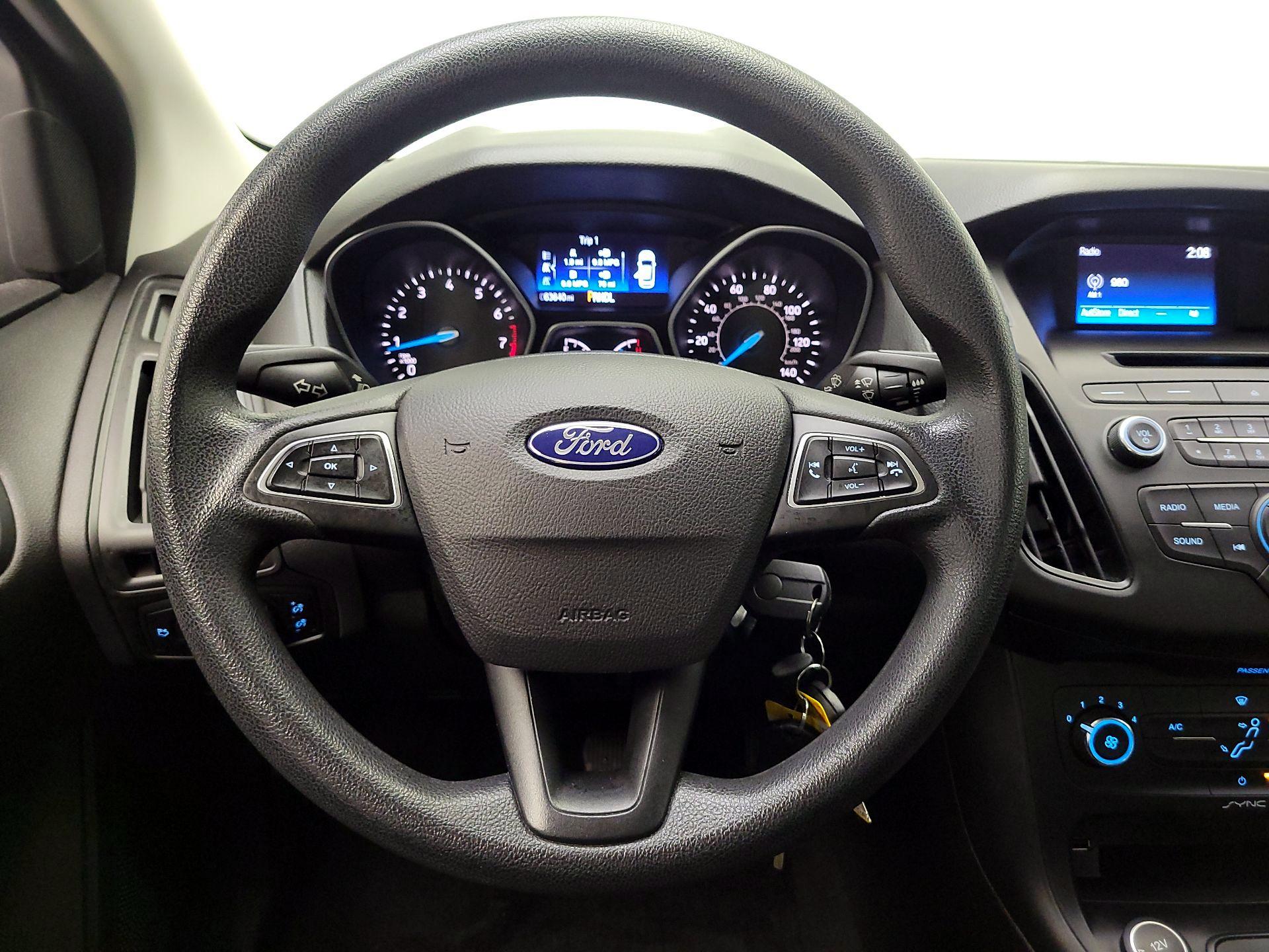Thumbnail: 2016 Ford Focus - 10