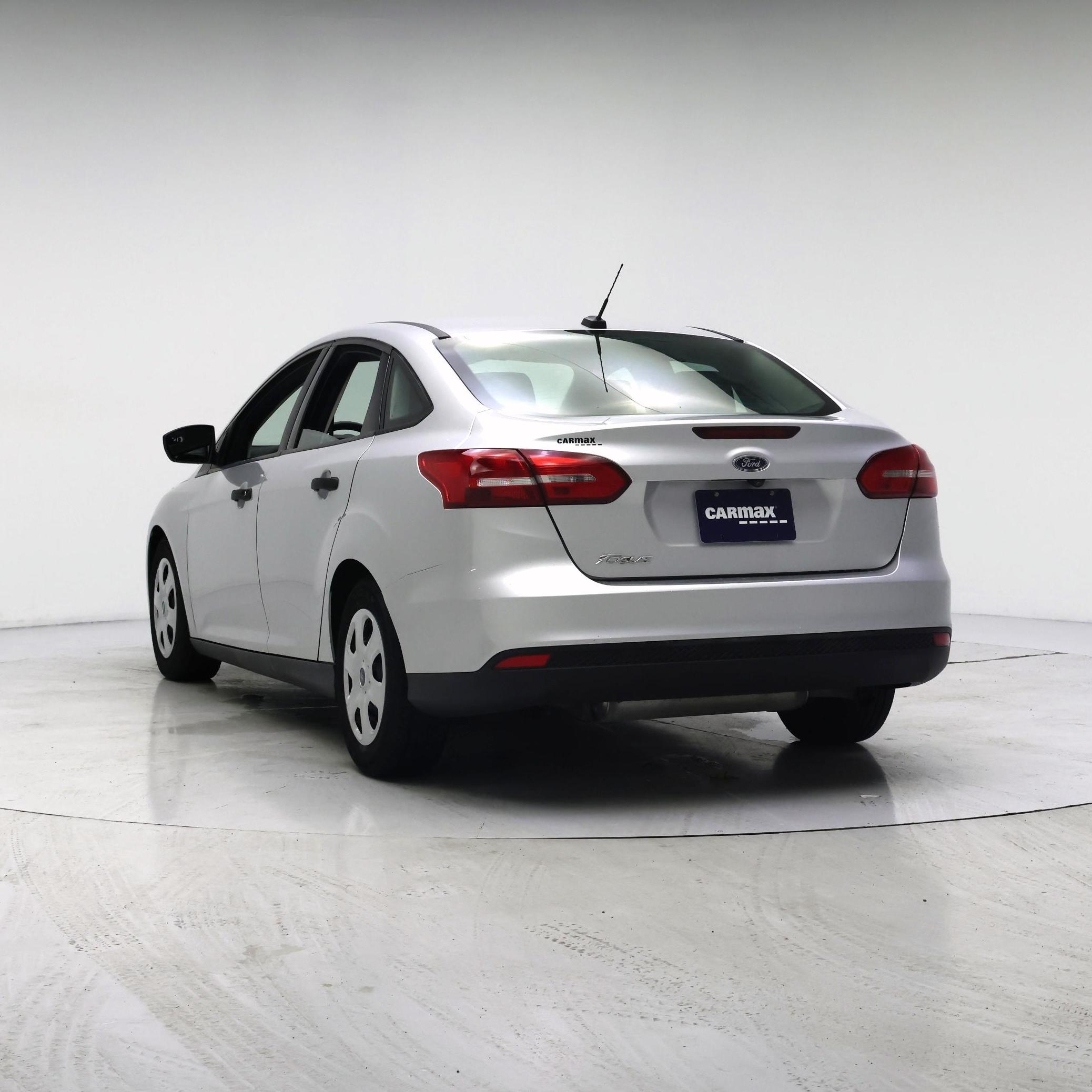 Thumbnail: 2016 Ford Focus - 2