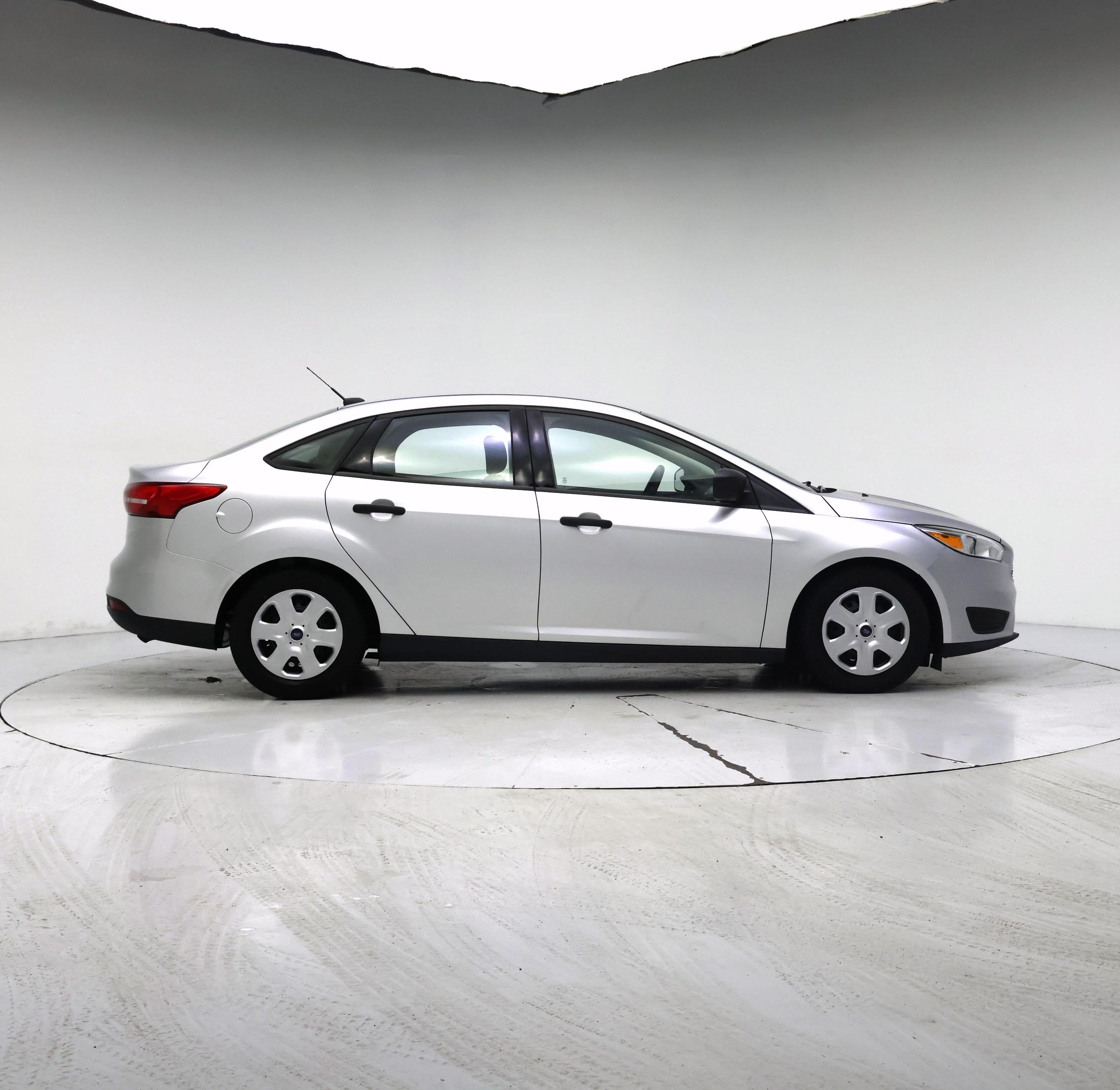 Thumbnail: 2016 Ford Focus - 7