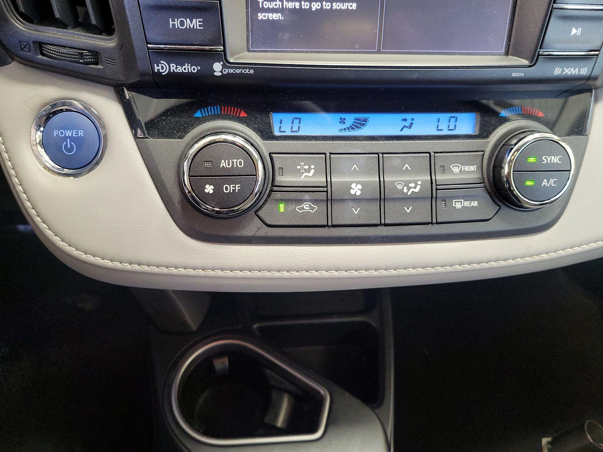 Thumbnail: 2016 Toyota RAV4 - 16
