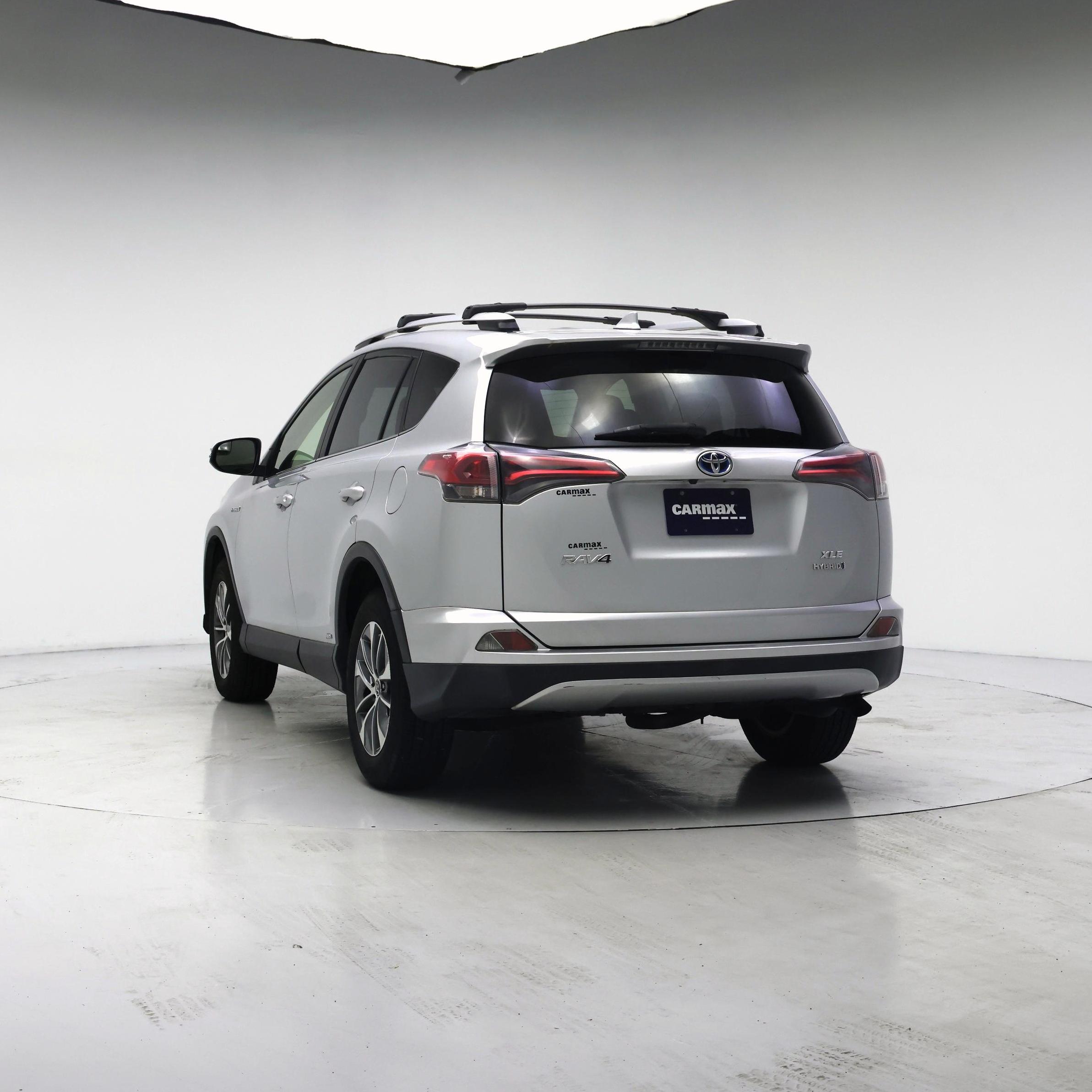 Thumbnail: 2016 Toyota RAV4 - 2