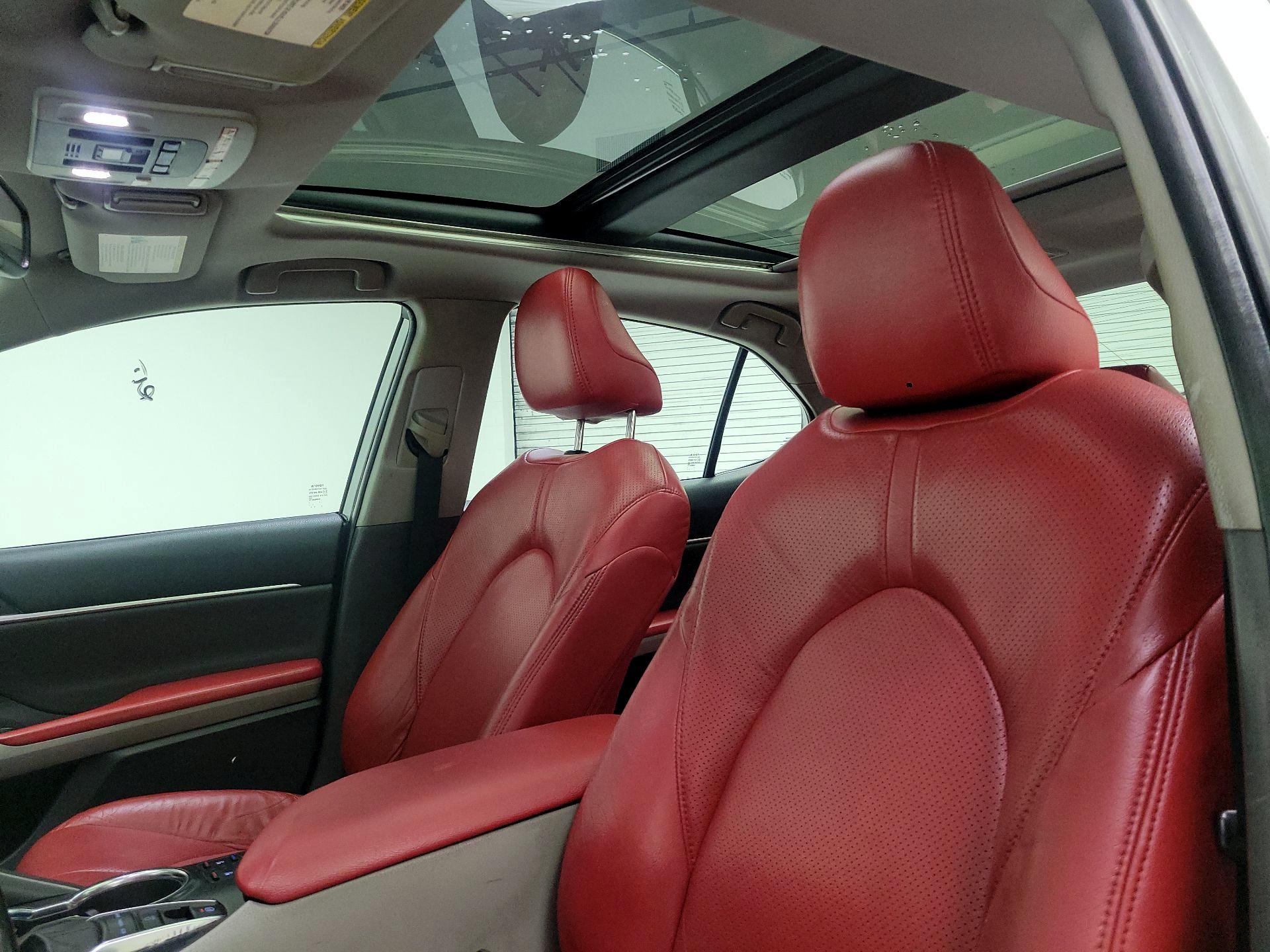Thumbnail: 2020 Toyota Camry - 20