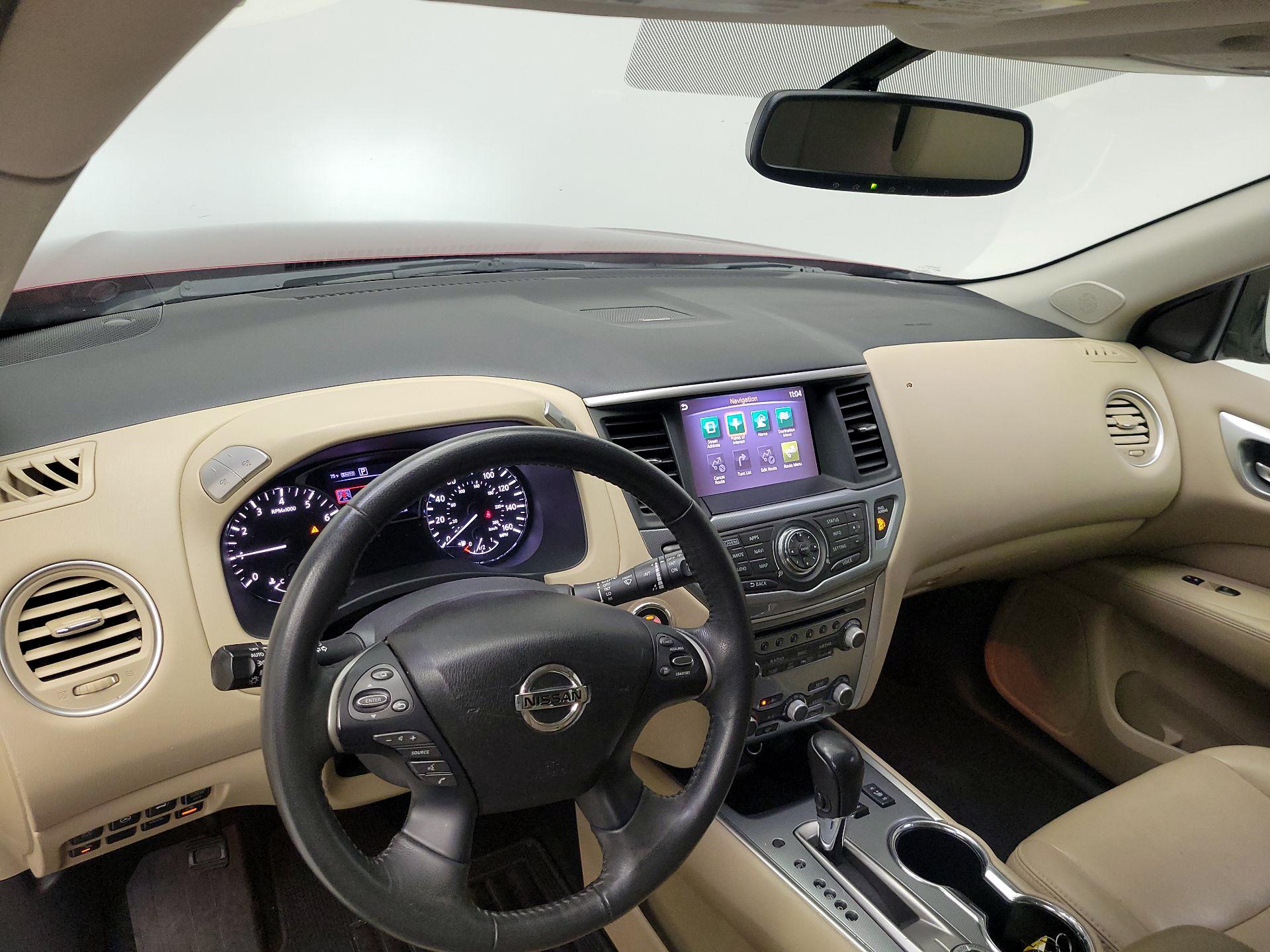 Thumbnail: 2017 Nissan Pathfinder - 9