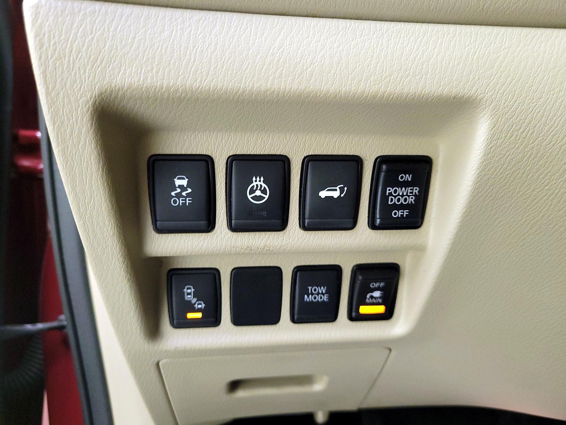 Thumbnail: 2017 Nissan Pathfinder - 13