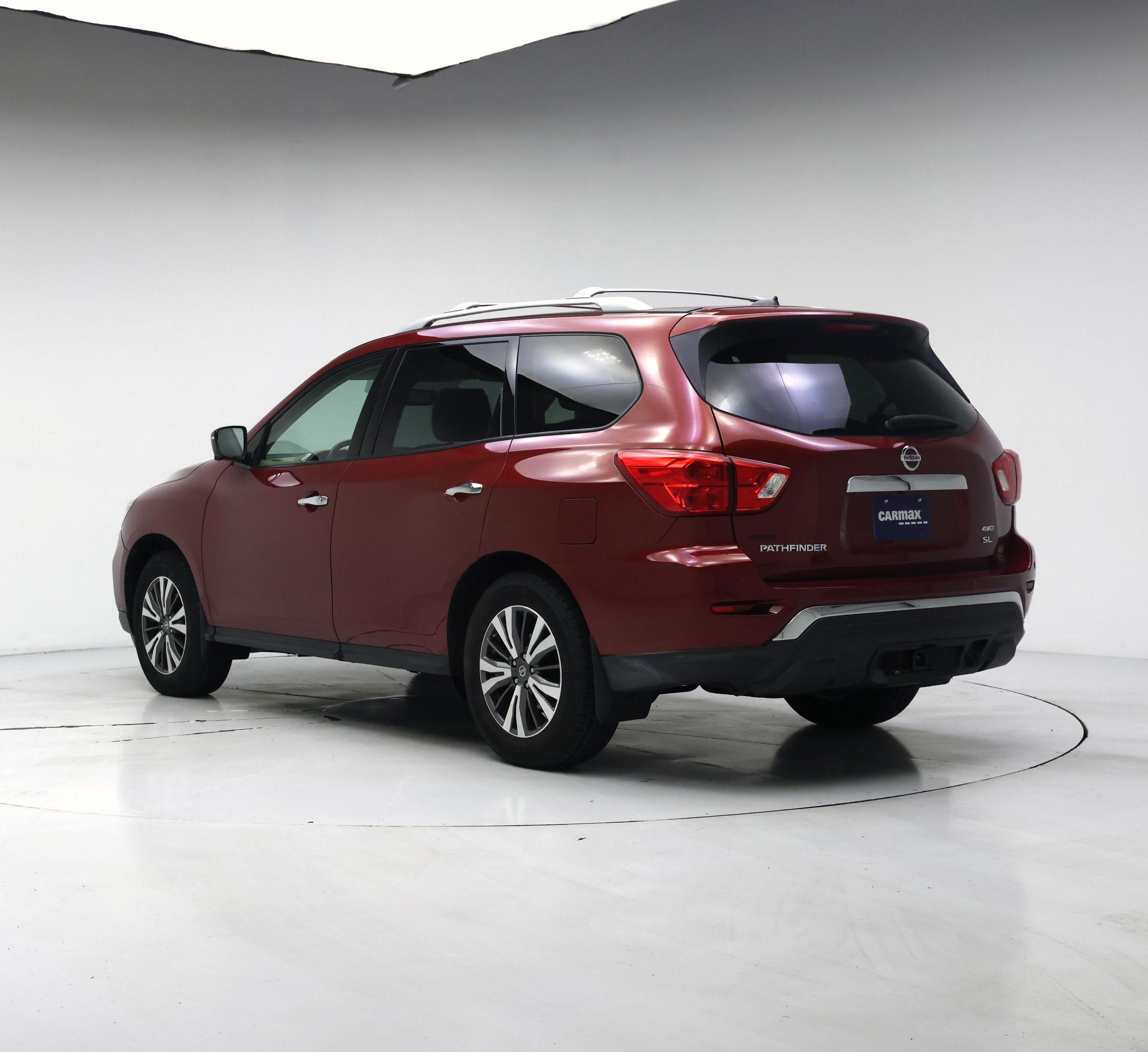 Thumbnail: 2017 Nissan Pathfinder - 2