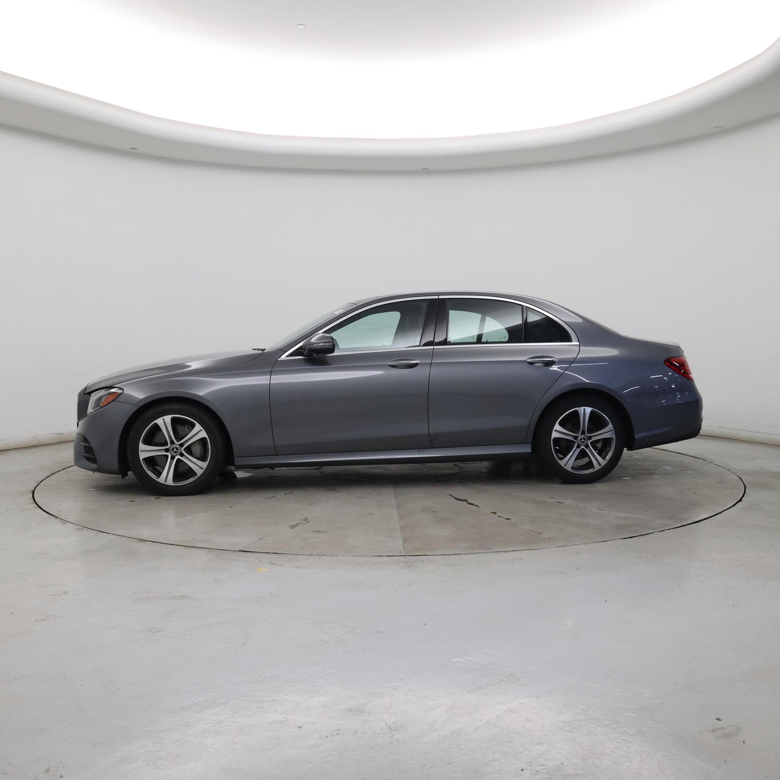 Thumbnail: 2020 Mercedes-Benz E-Class - 3