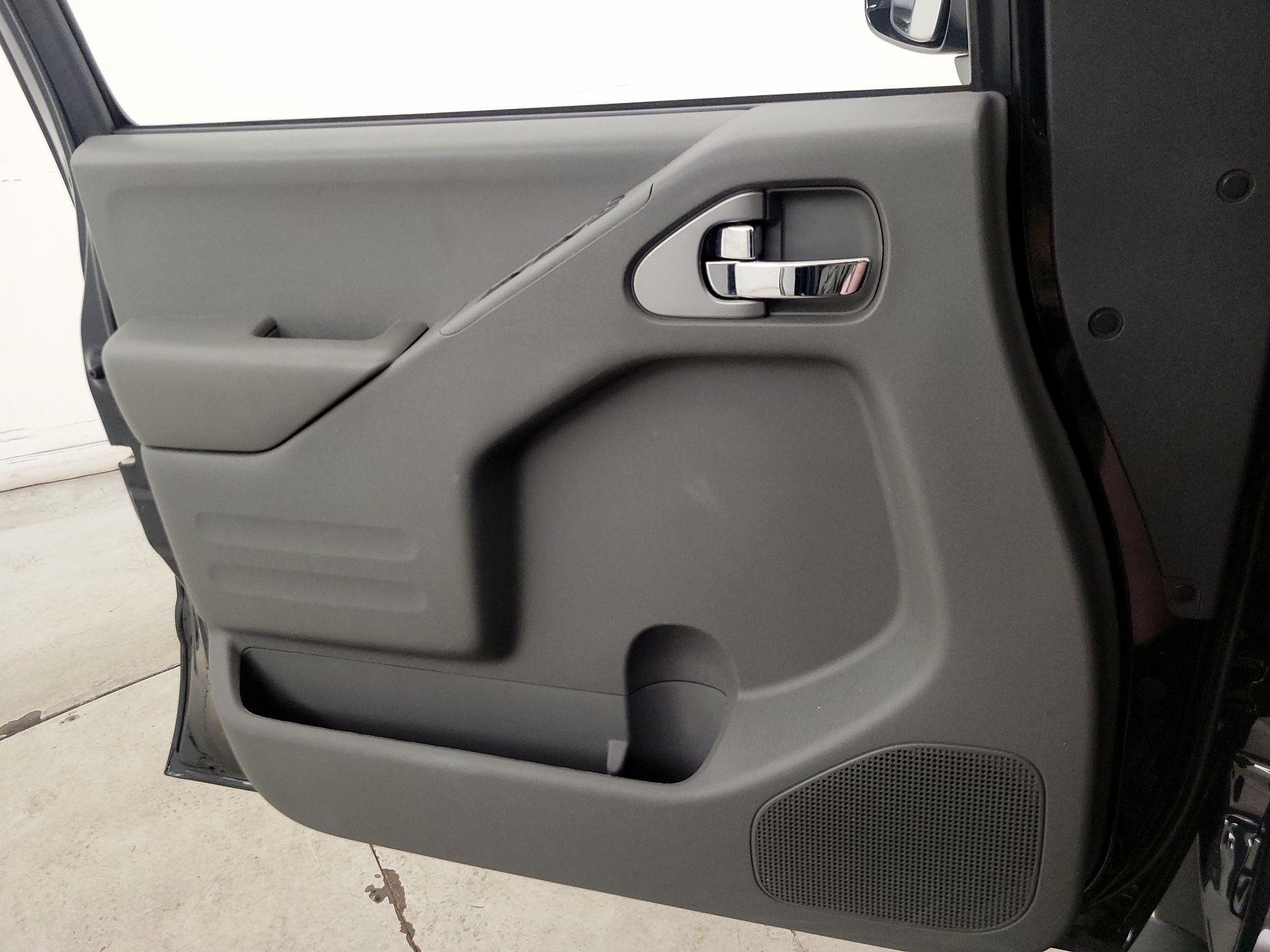 Thumbnail: 2021 Nissan Frontier - 12