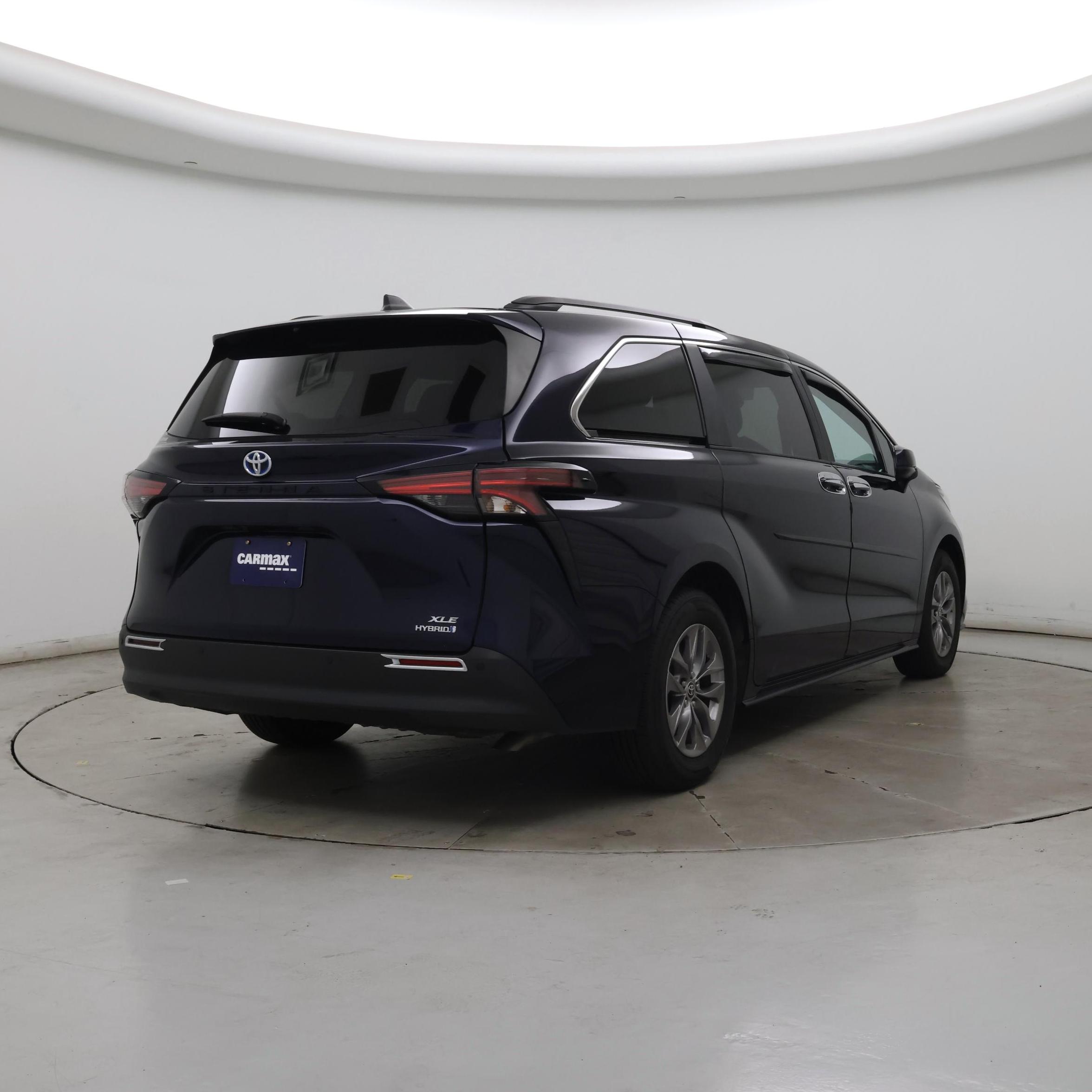 Thumbnail: 2022 Toyota Sienna - 8