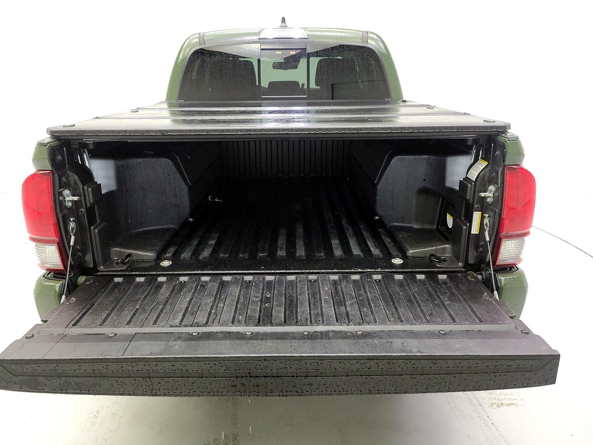 Thumbnail: 2022 Toyota Tacoma - 20