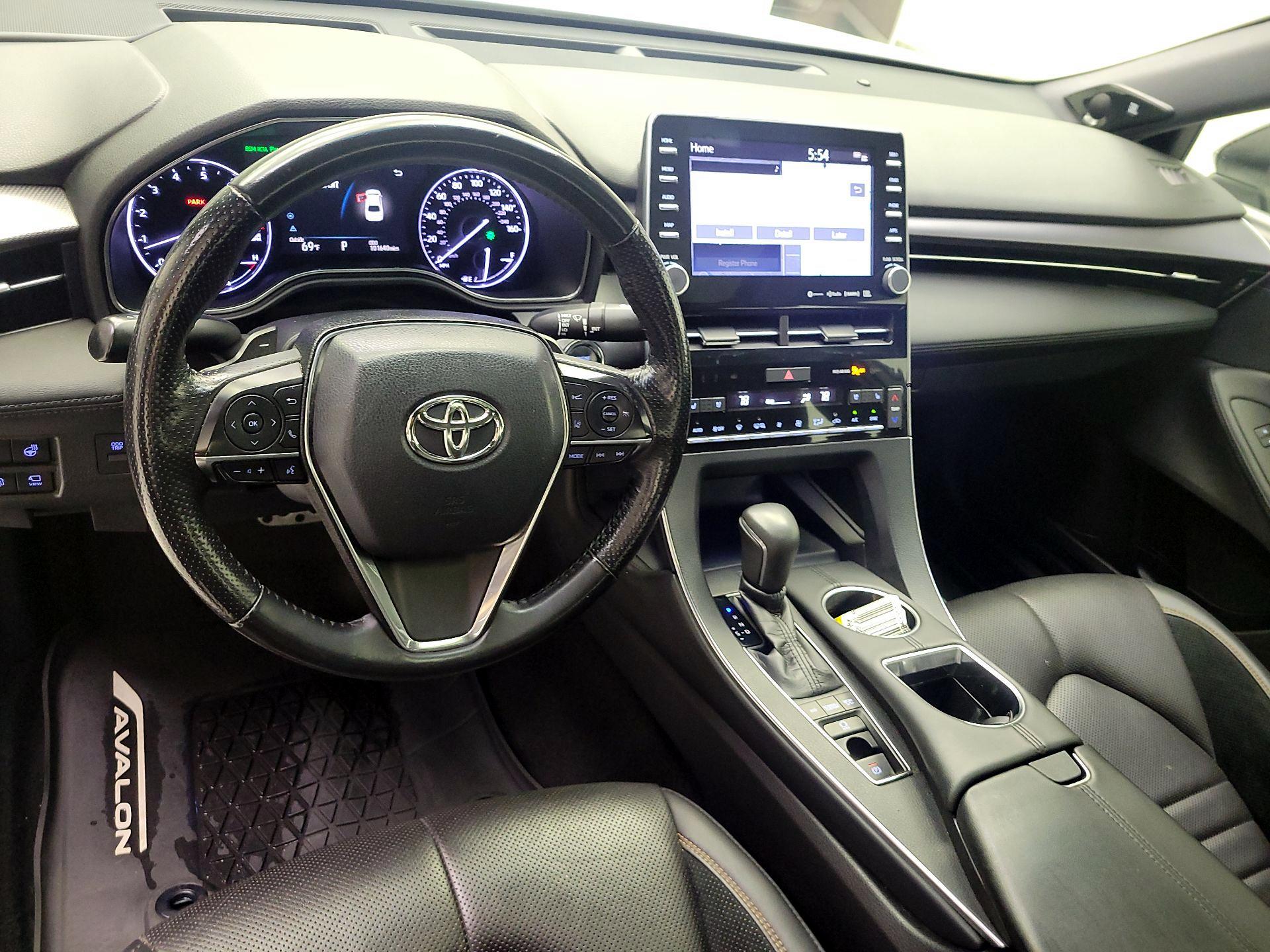 Thumbnail: 2019 Toyota Avalon - 9