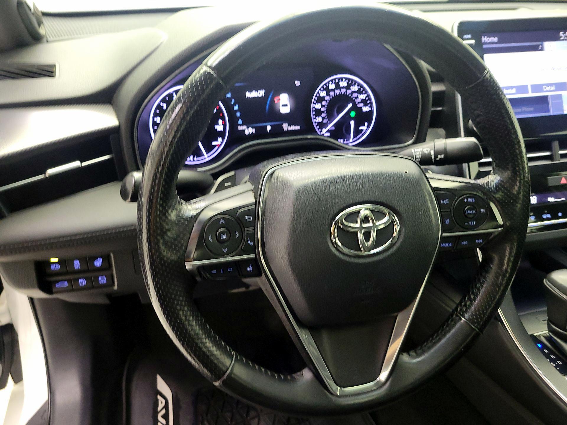 Thumbnail: 2019 Toyota Avalon - 10