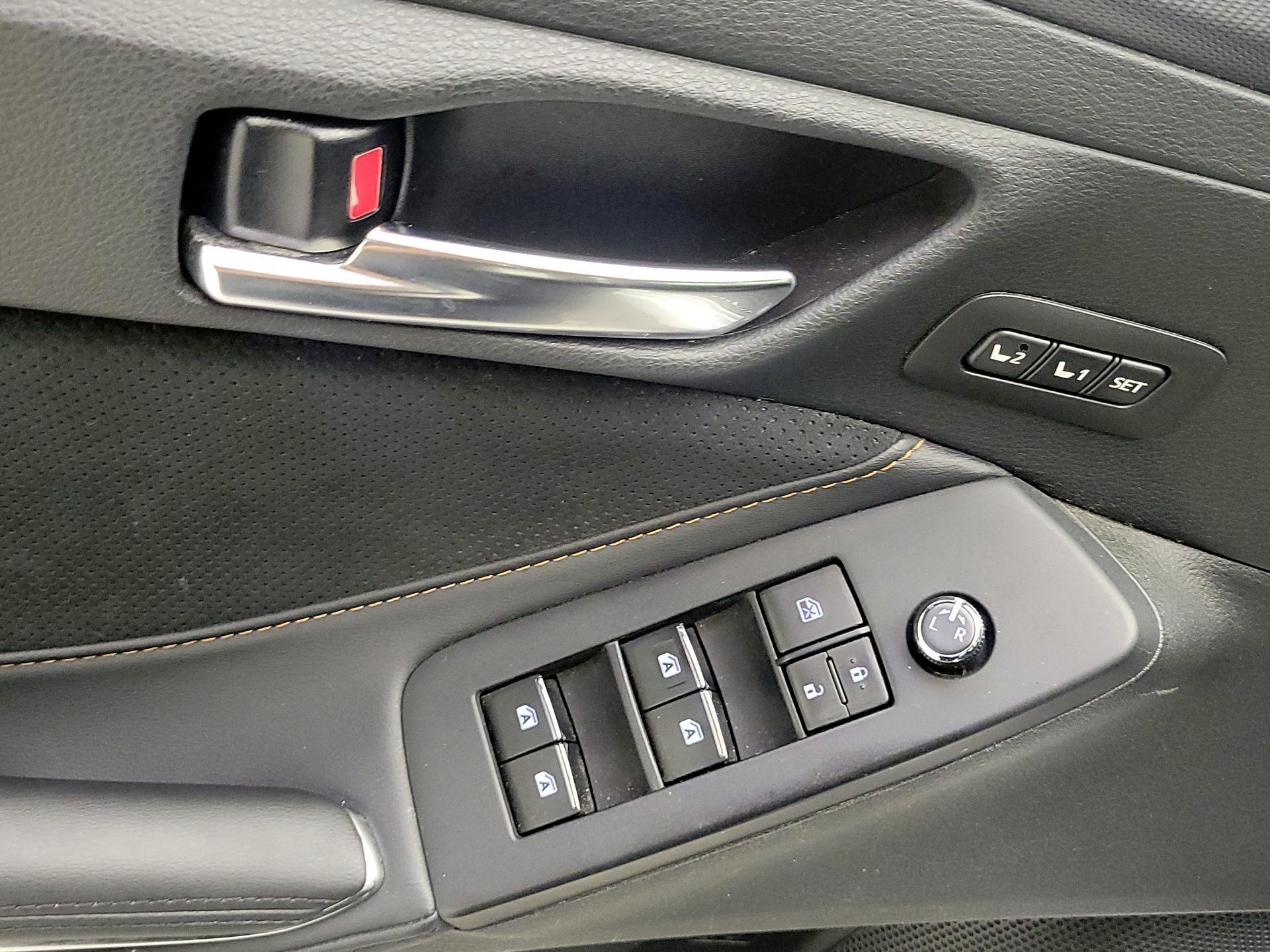 Thumbnail: 2019 Toyota Avalon - 12