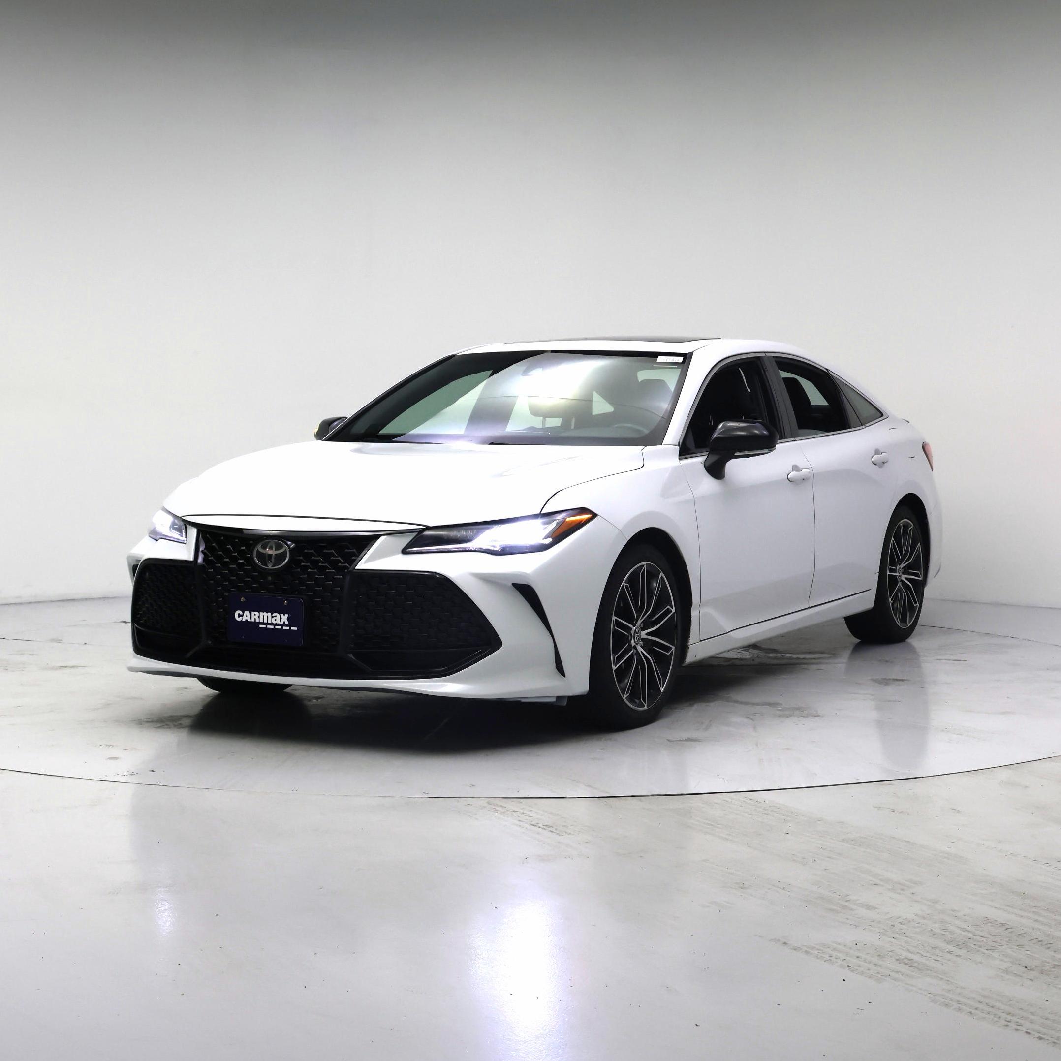 Thumbnail: 2019 Toyota Avalon - 4
