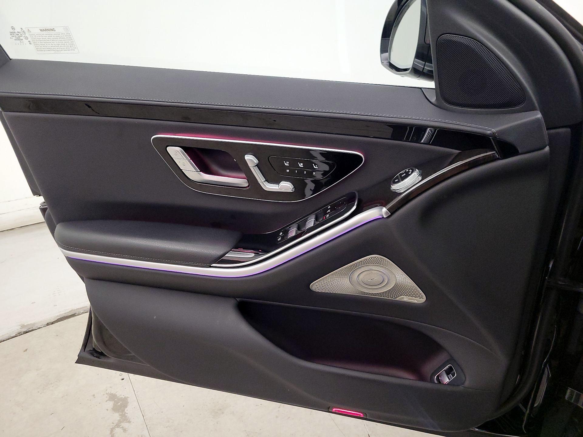 Thumbnail: 2022 Mercedes-Benz S-Class - 12