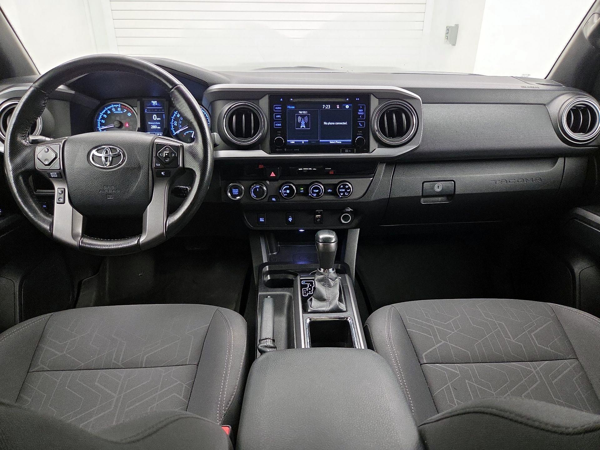 Thumbnail: 2016 Toyota Tacoma - 9