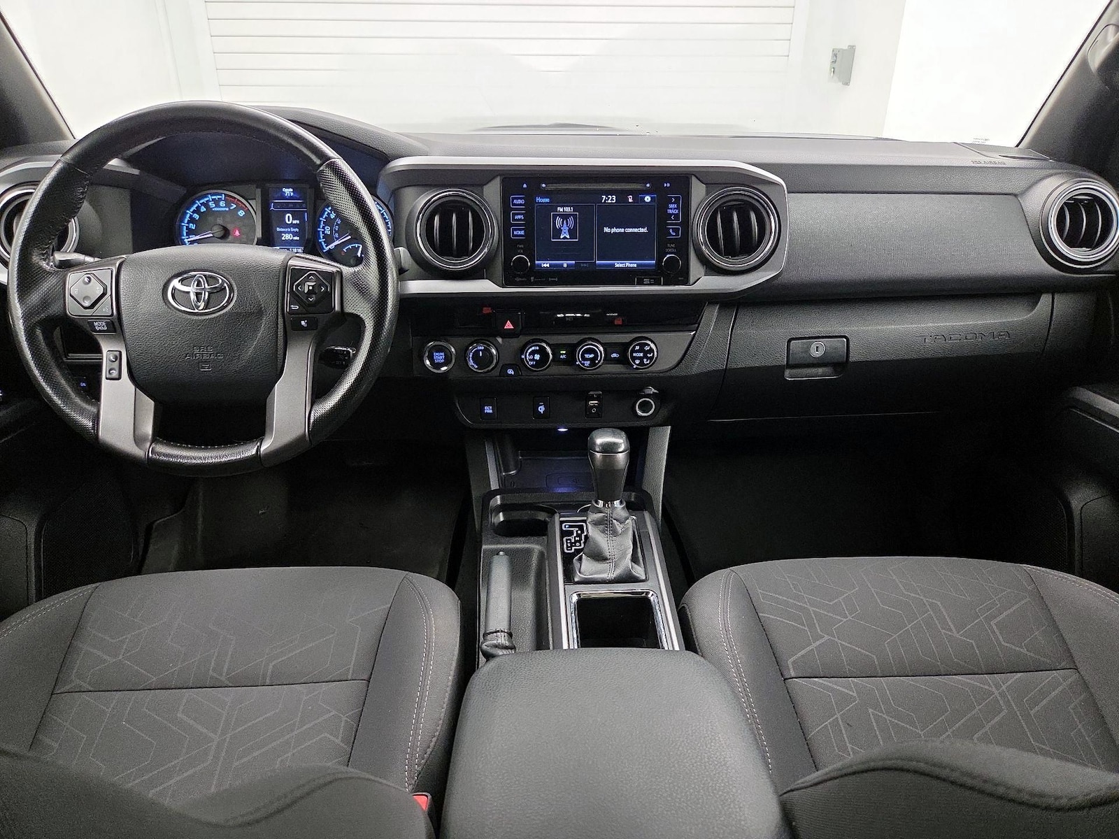 2016 Toyota Tacoma TRD Sport - Photo 10
