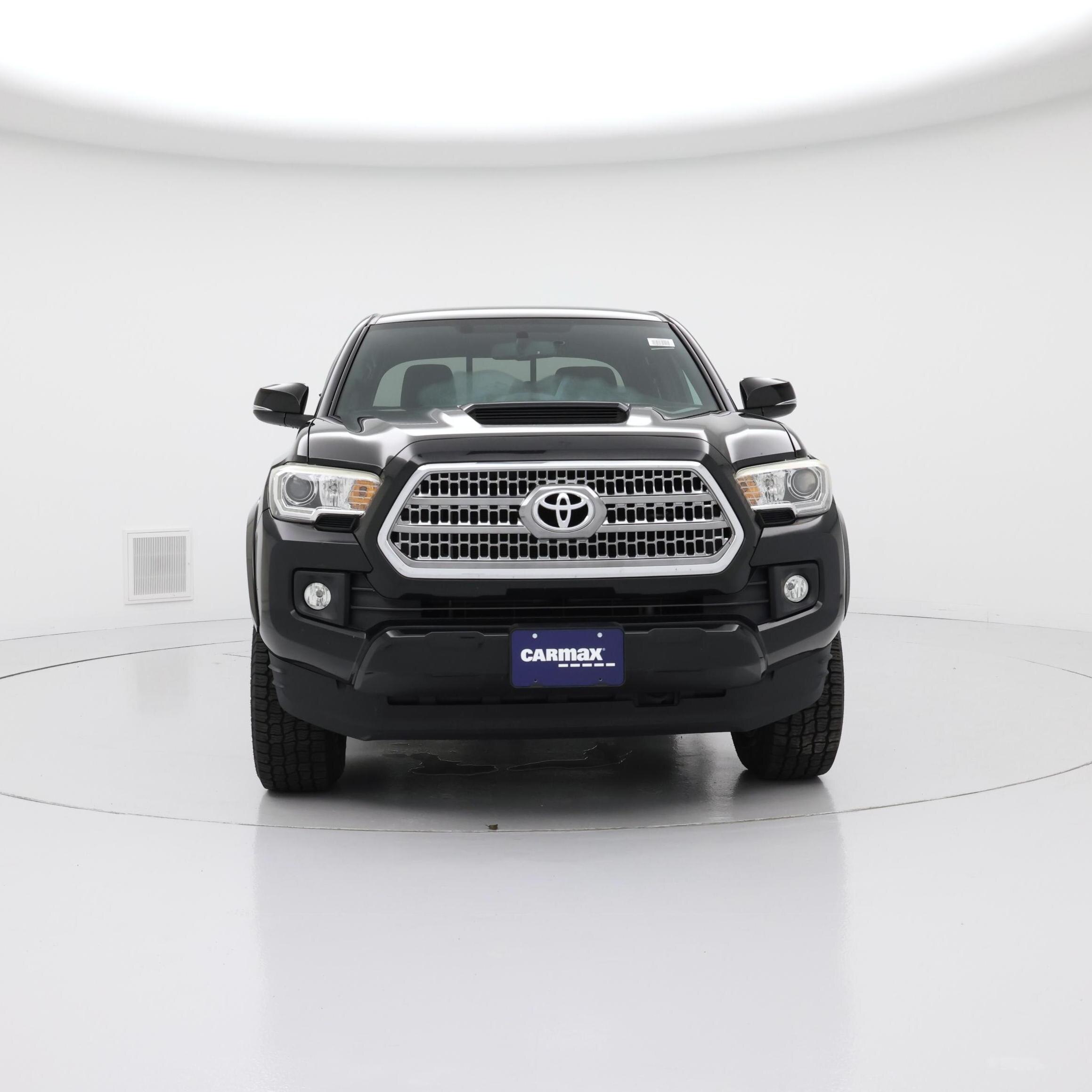 Thumbnail: 2016 Toyota Tacoma - 5