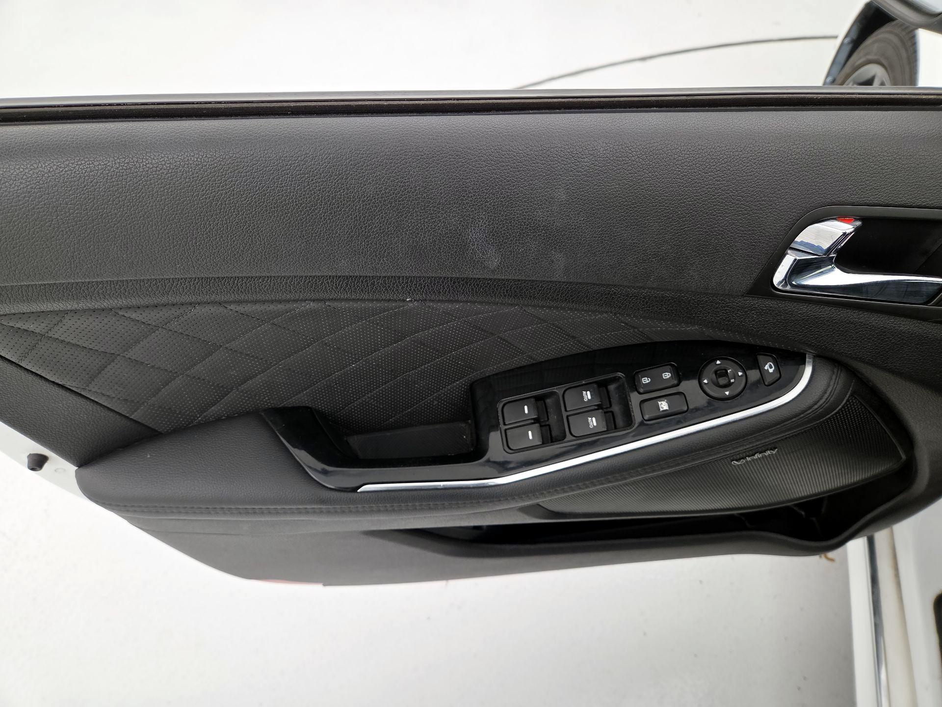 Thumbnail: 2015 Kia Optima - 12