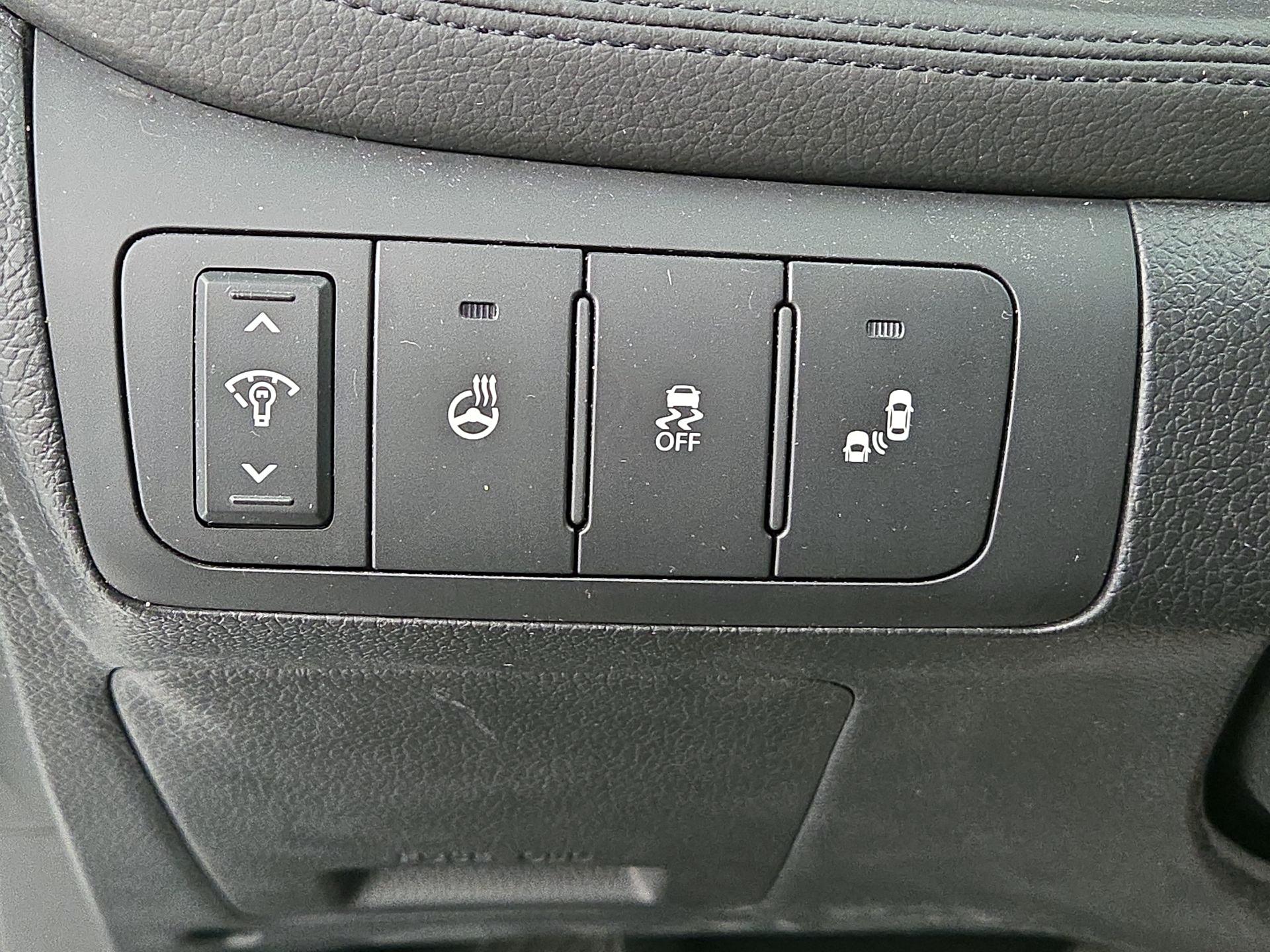 Thumbnail: 2015 Kia Optima - 13