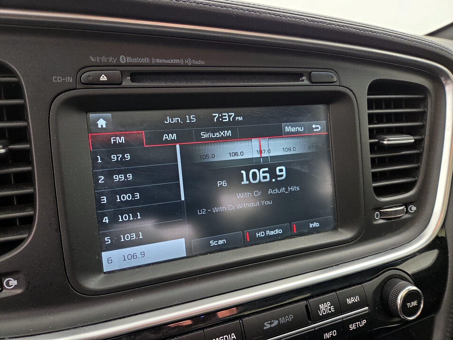 Thumbnail: 2015 Kia Optima - 16