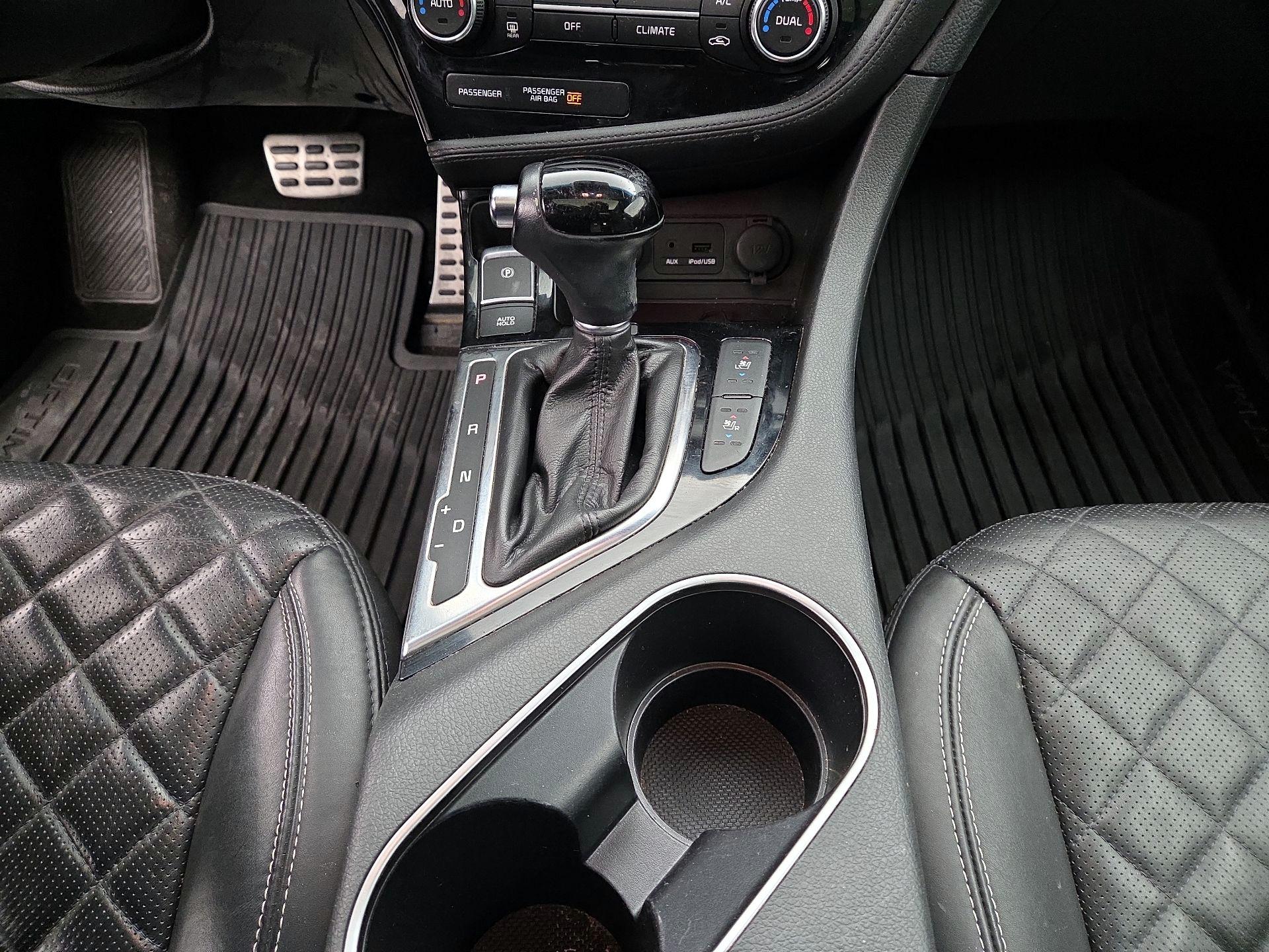 Thumbnail: 2015 Kia Optima - 18
