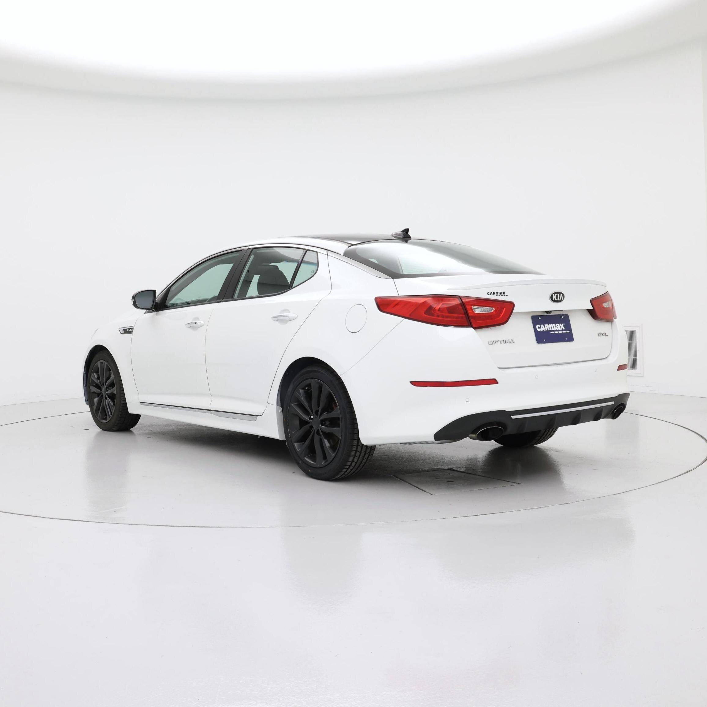 Thumbnail: 2015 Kia Optima - 2